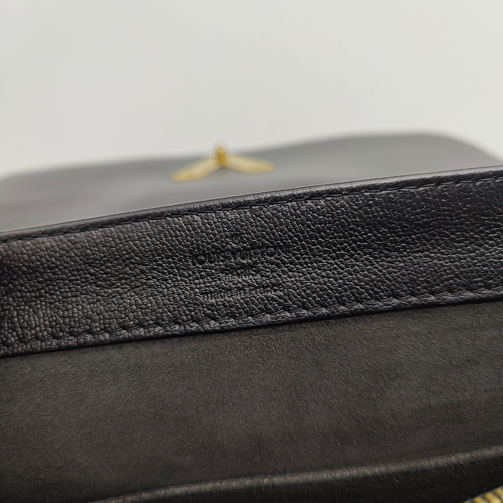 Very One Handle Bag Monogram Leather