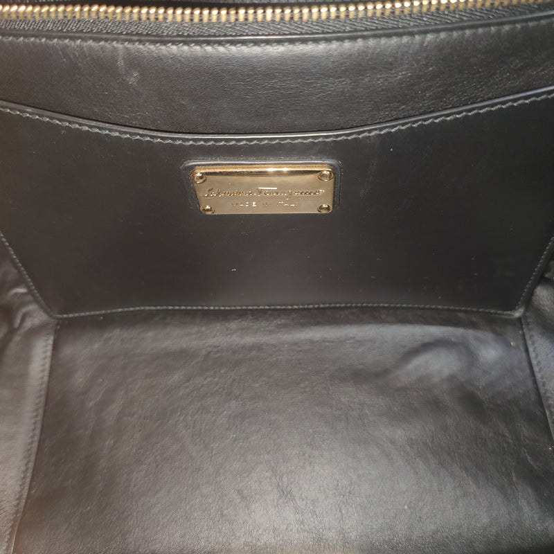 Carrie Vara Shoulder Bag Leather Medium