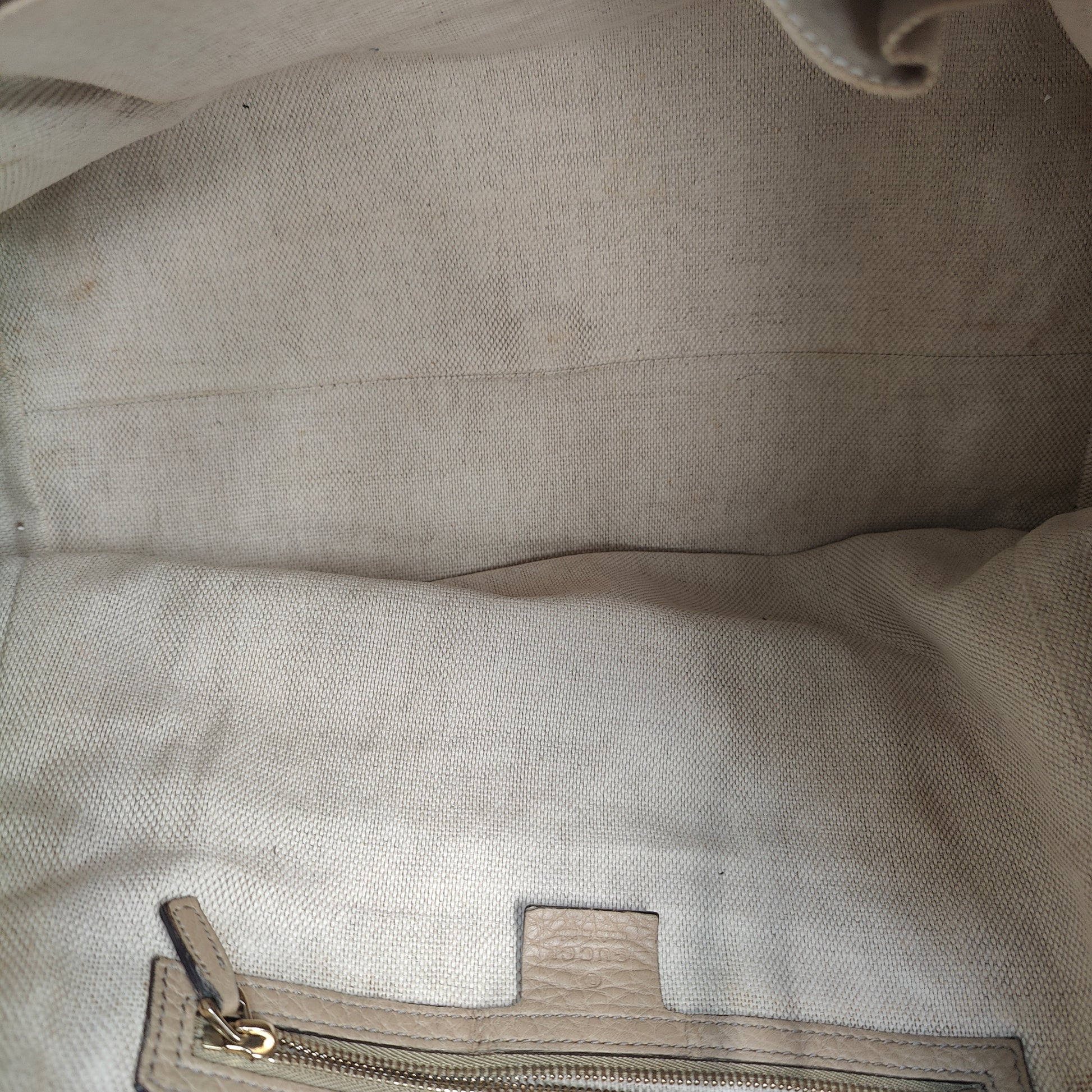 Soho Shoulder Bag Leather Medium