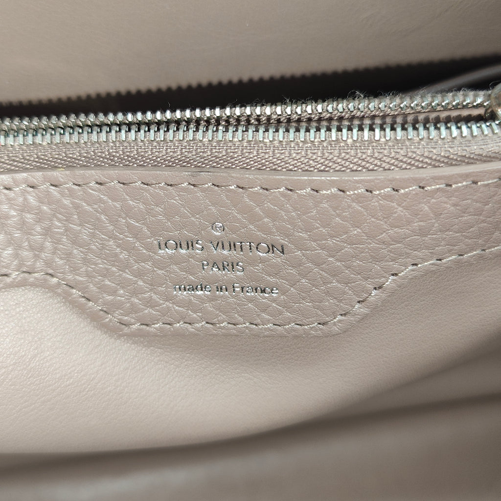 Magnolia Taurillon Leather Capucines MM