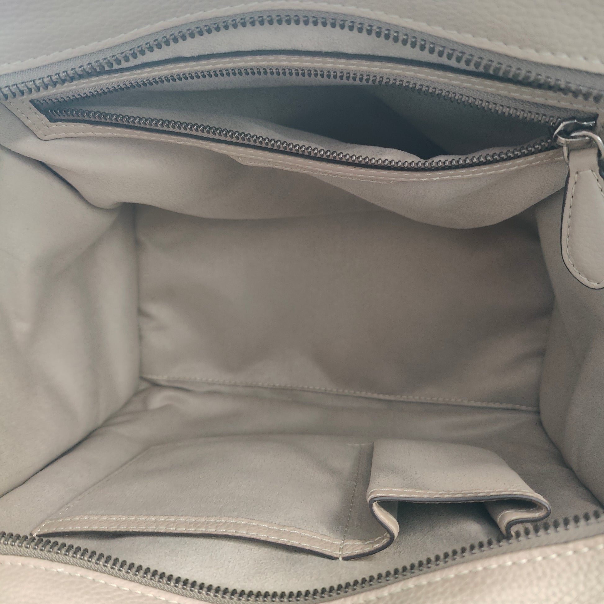 Luggage Bag Grainy Leather