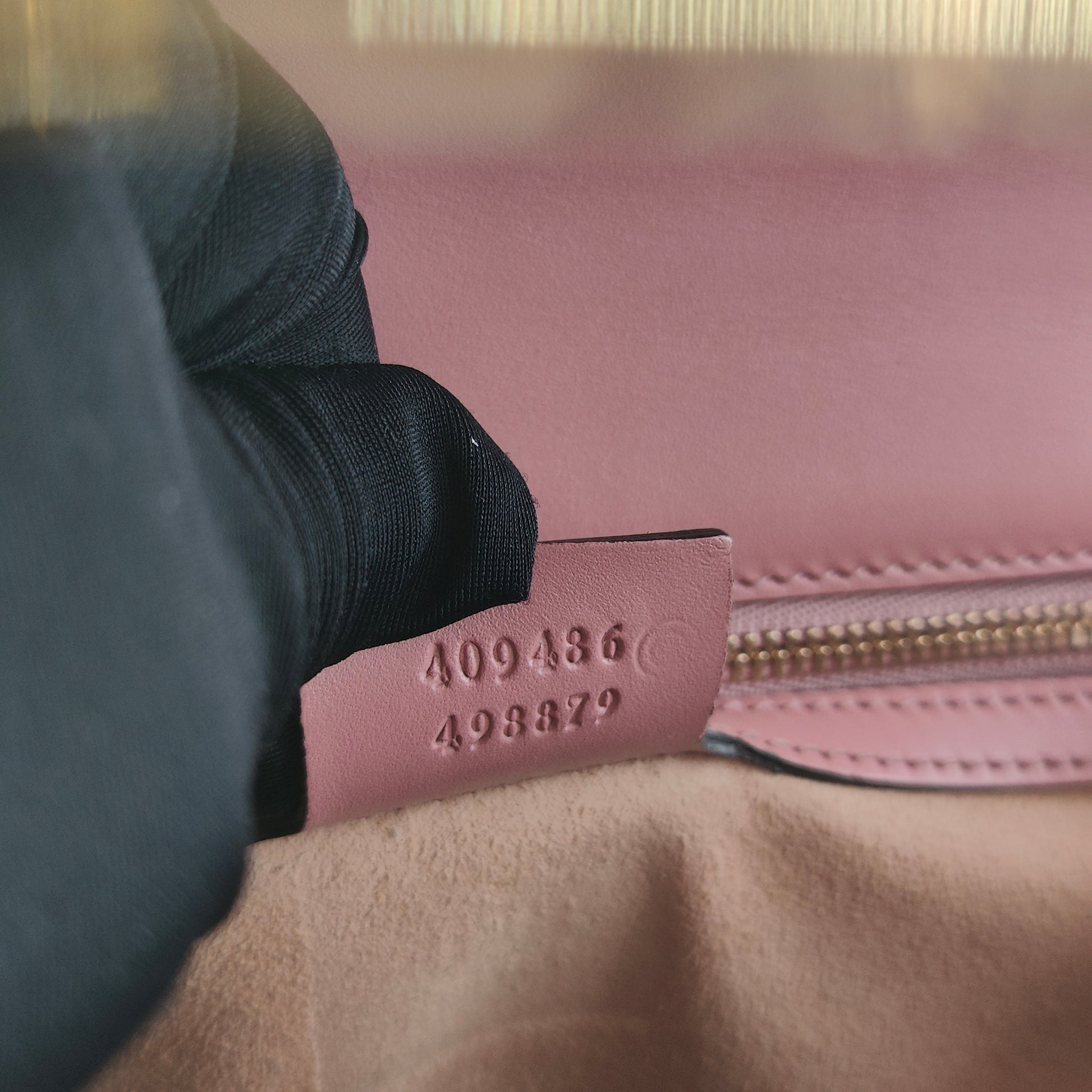GG Signature Padlock Medium