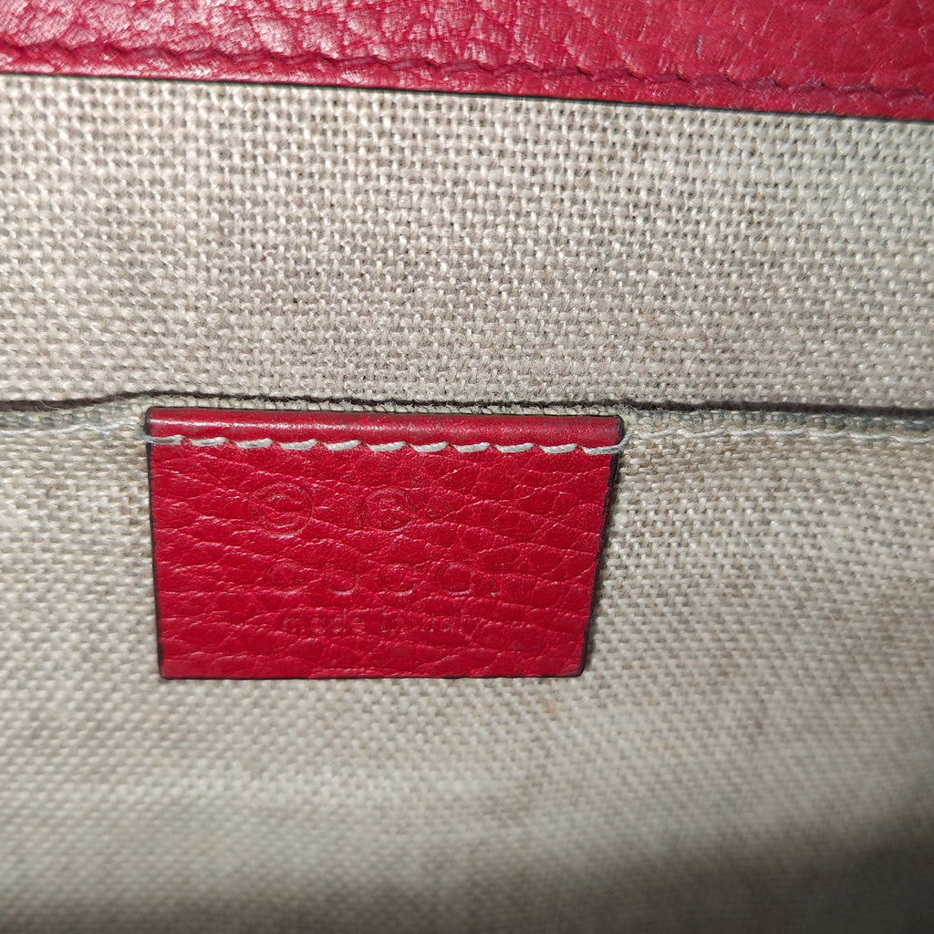 Interlocking Shoulder Bag Leather Small