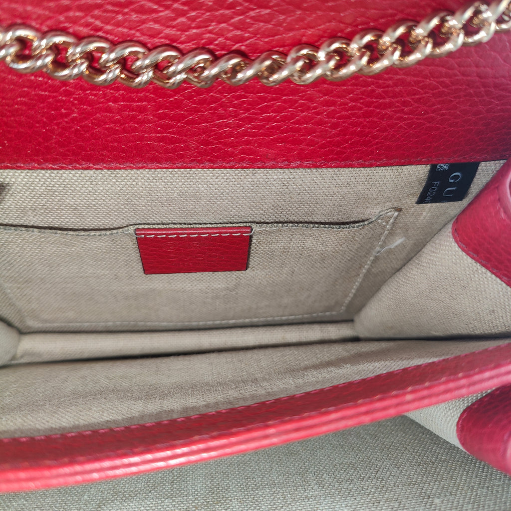 Interlocking Shoulder Bag Leather Small