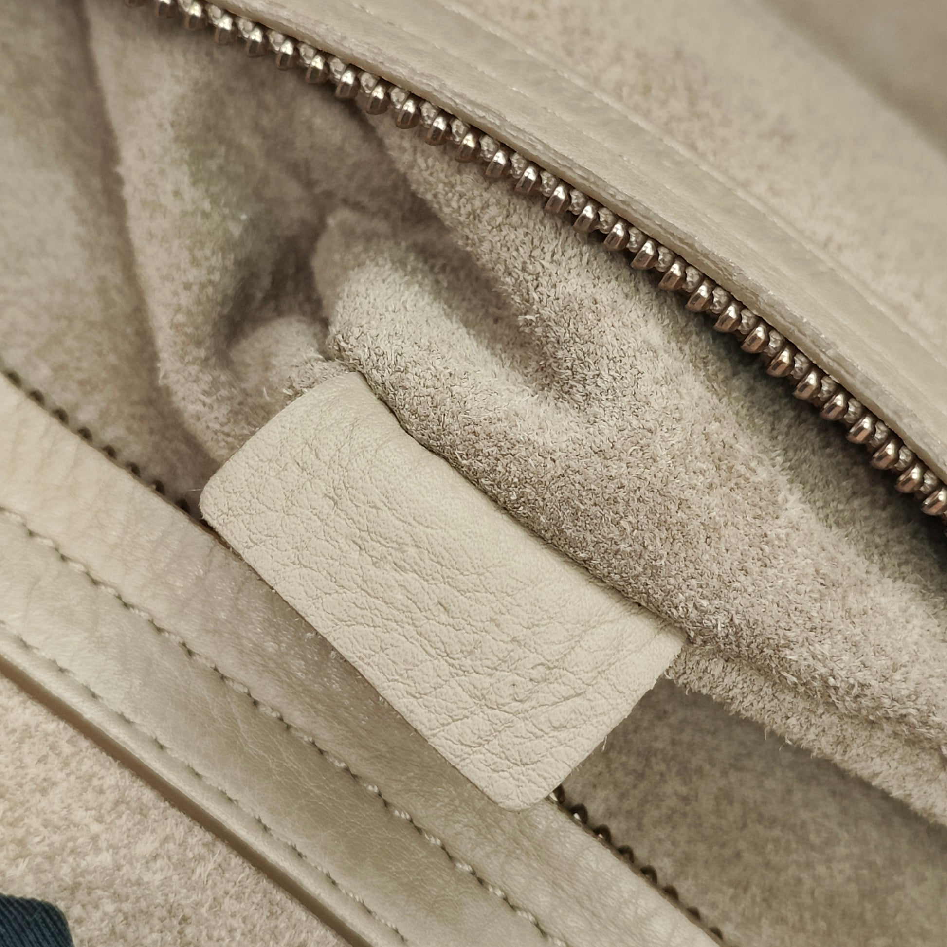 Phantom Bag Grainy Leather Medium