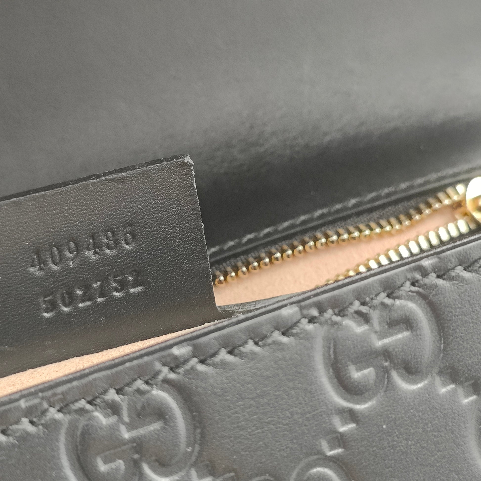 Padlock Shoulder Bag Guccissima Leather Medium