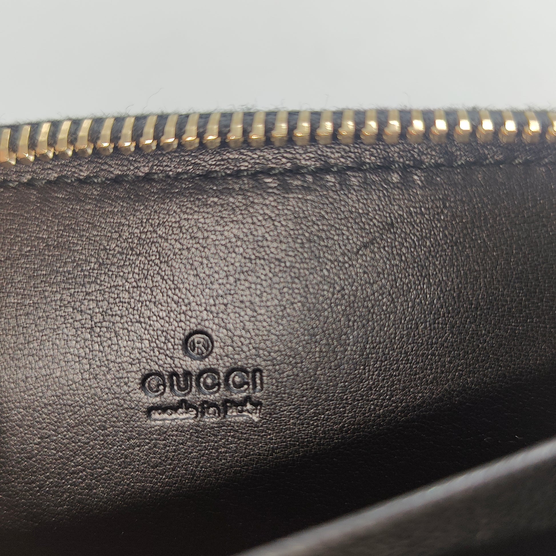 Zip Around Card Case Guccissima Leather