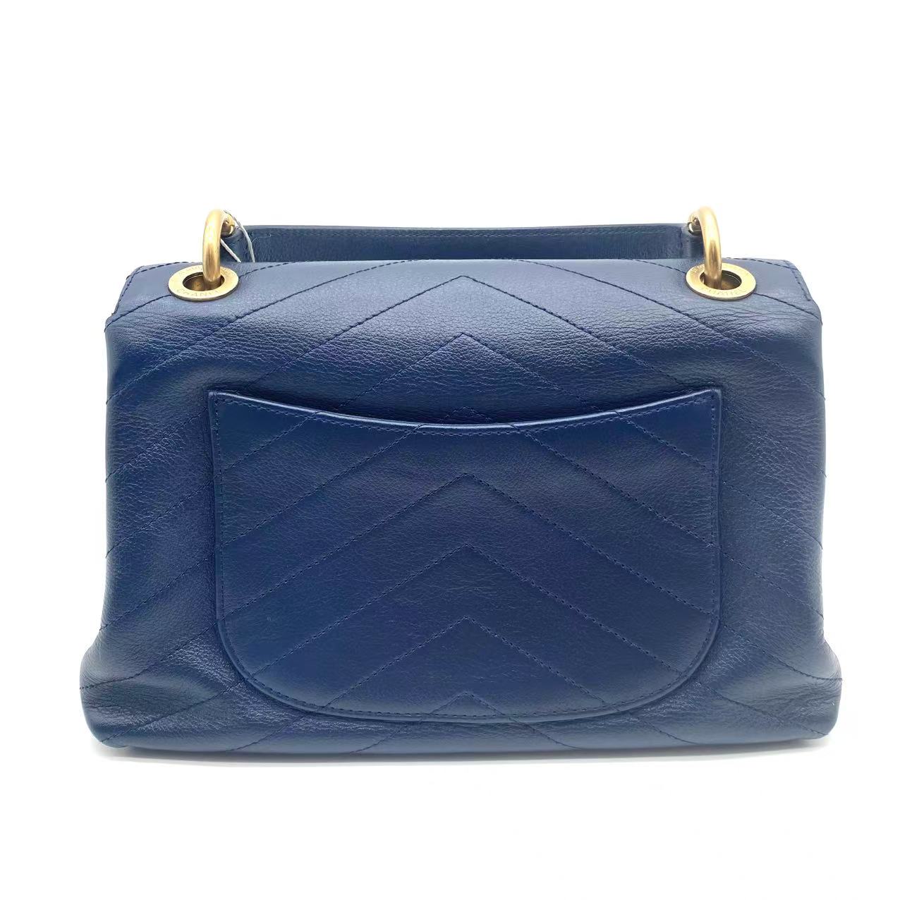 Chevron Quilted Calfskin Python Top Handle Chic Bag