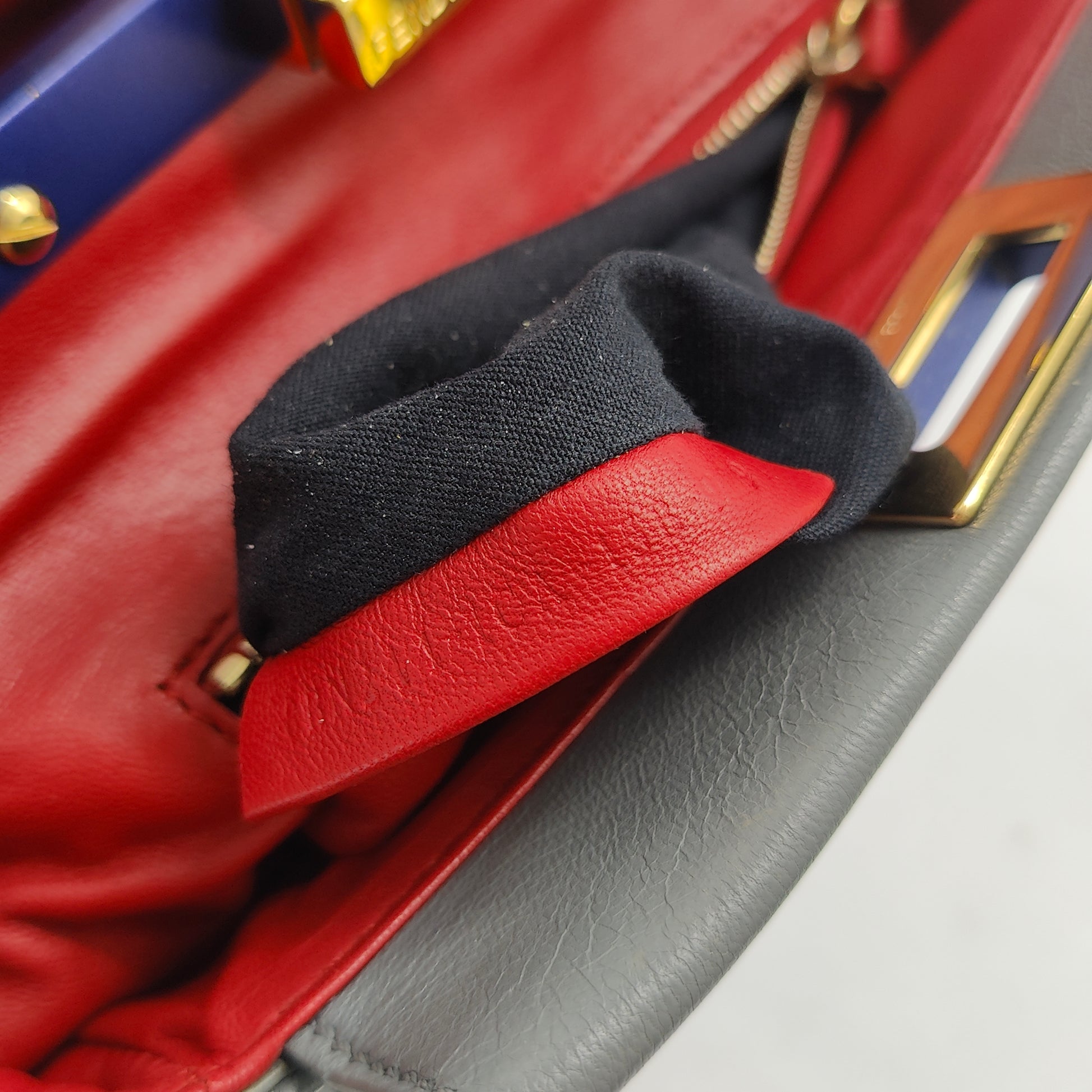 Peekaboo Bag Rigid Leather