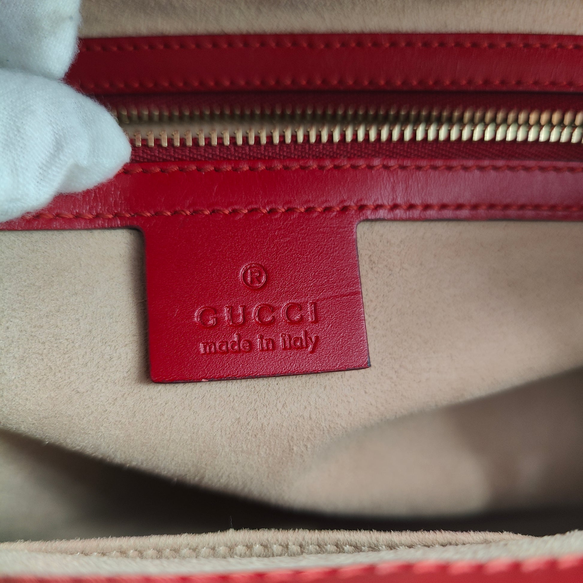 Medium GG Signature Padlock Bag