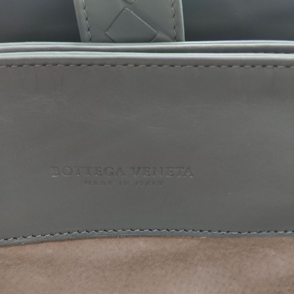 Roma Bag Intrecciato Nappa Medium