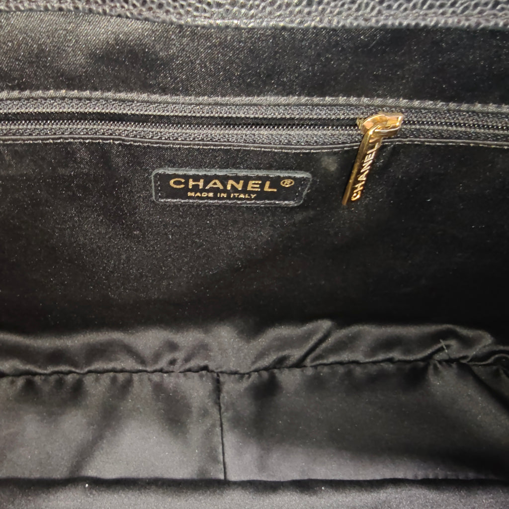 Grand Shopping Tote Quilted Caviar XL