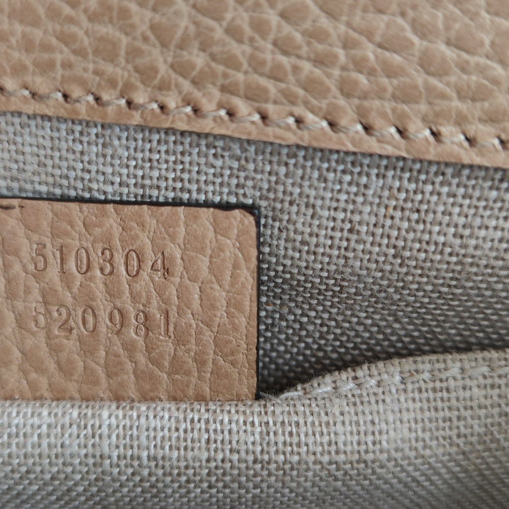 Interlocking Shoulder Bag Leather Small