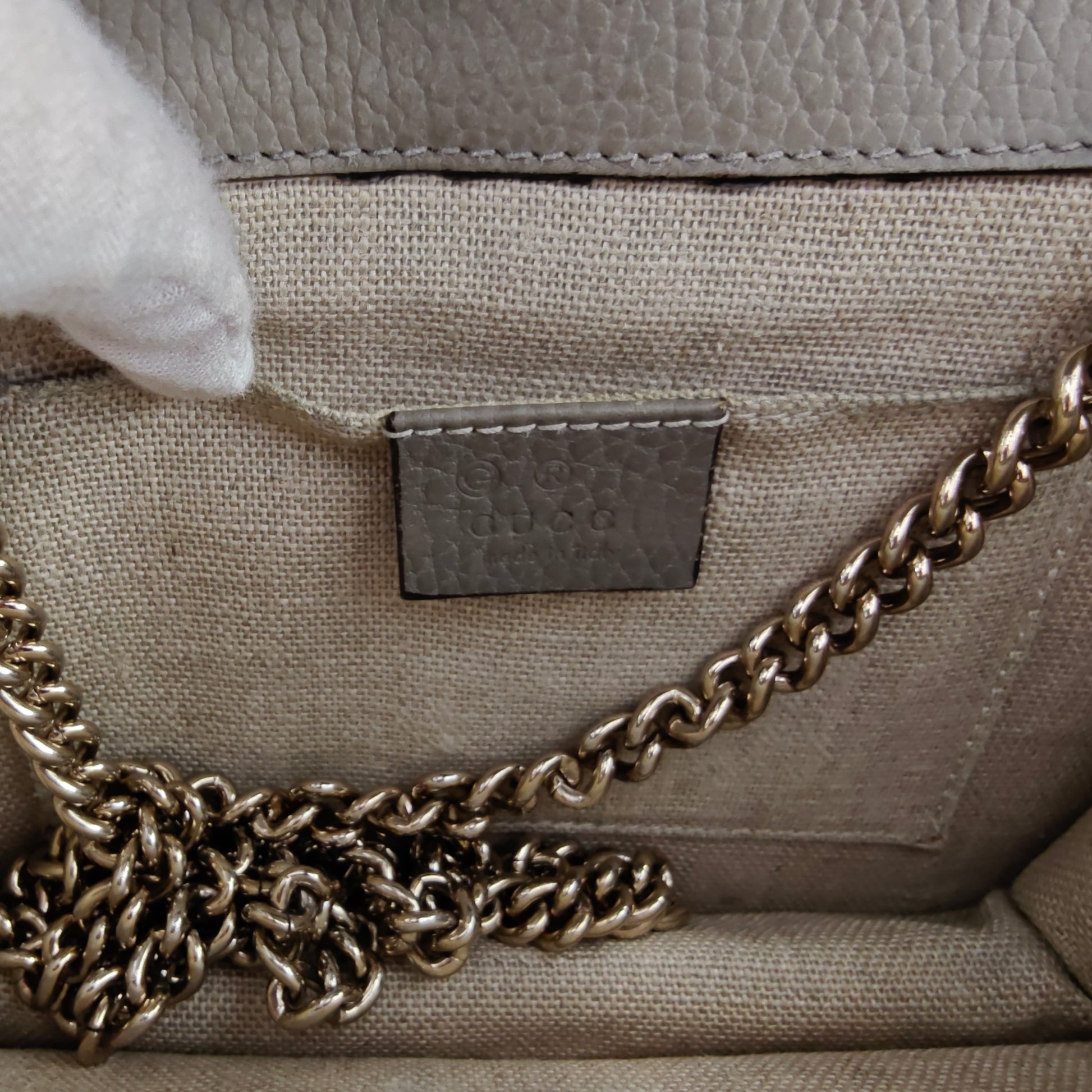 Interlocking Shoulder Bag Leather Small