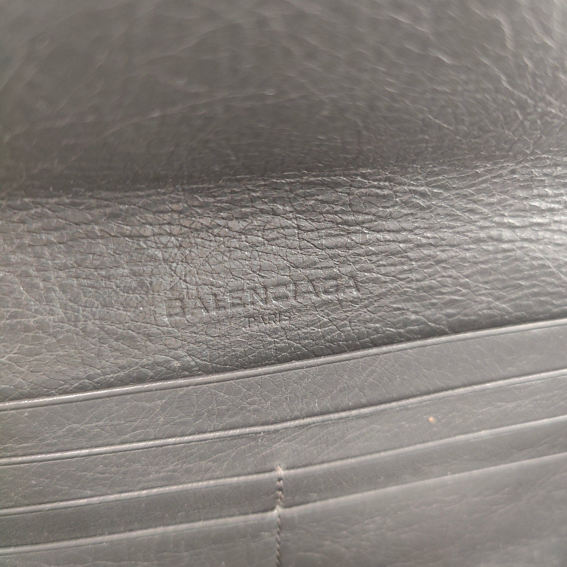 Classic Metallic Edge Money Flap Wallet Leather