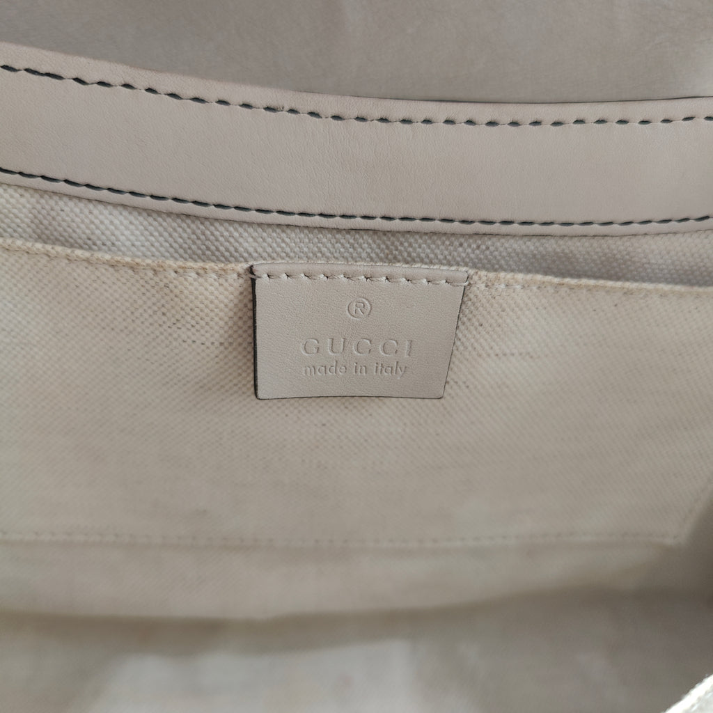 GG Signature Emily Medium
