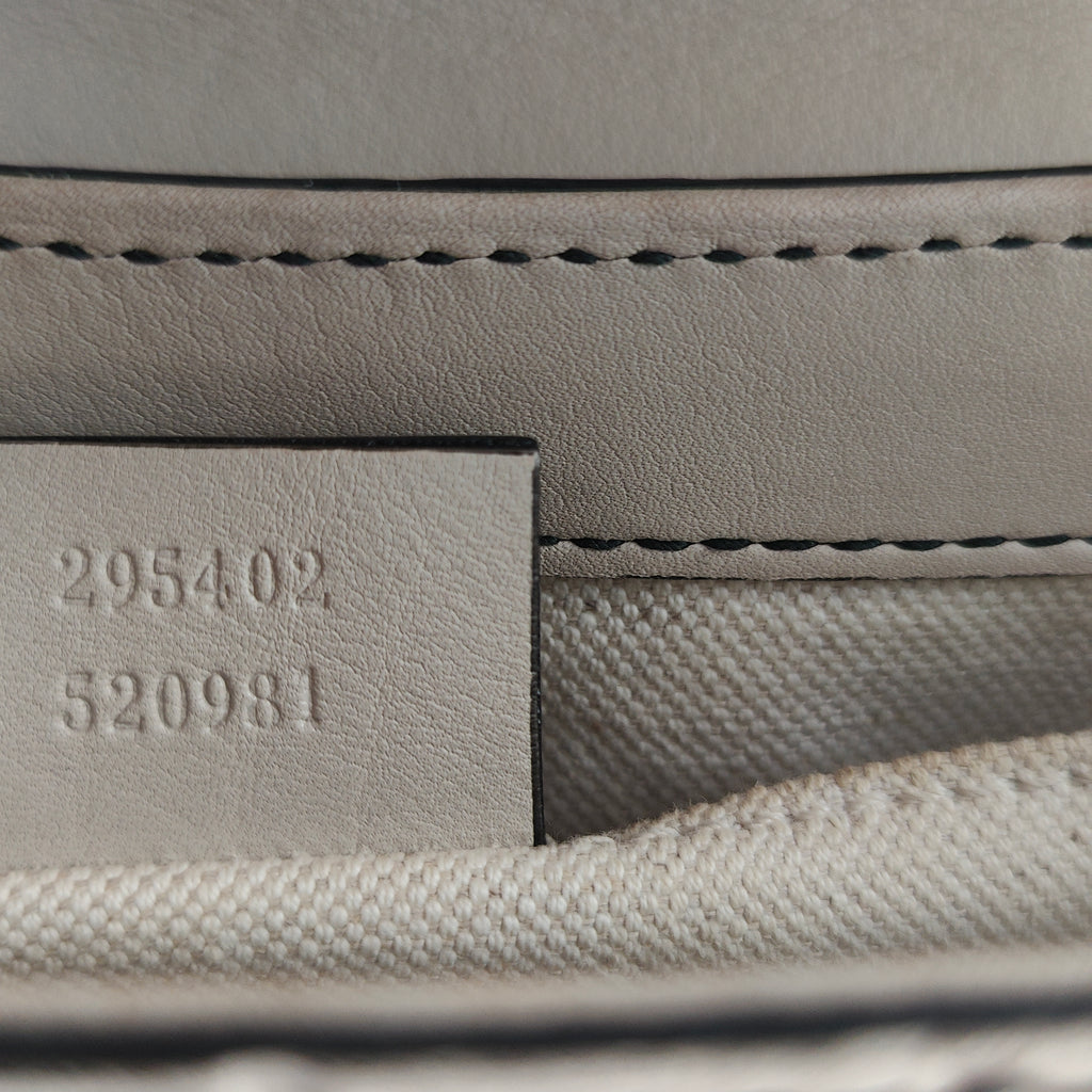 GG Signature Emily Medium