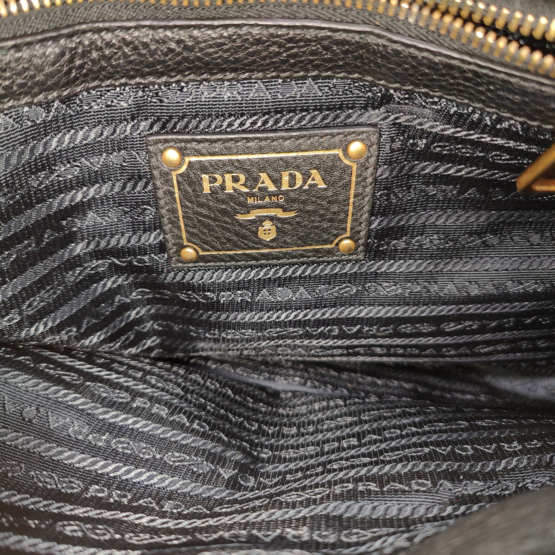 Nero Black Vitello Phenix Leather Tote Bag