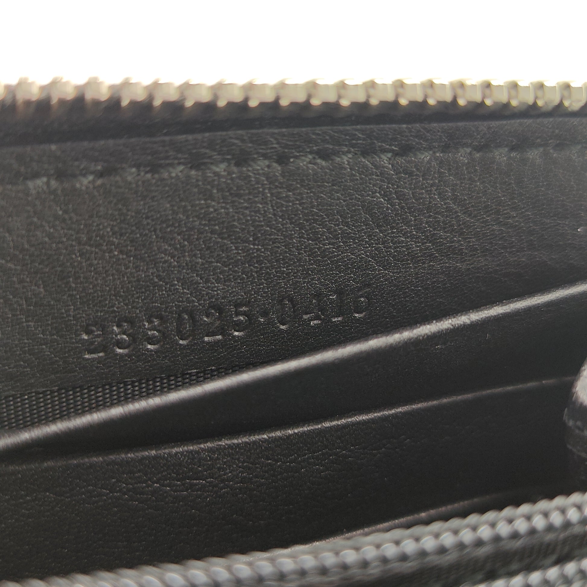 Zip Organizer Wallet Guccissima Leather