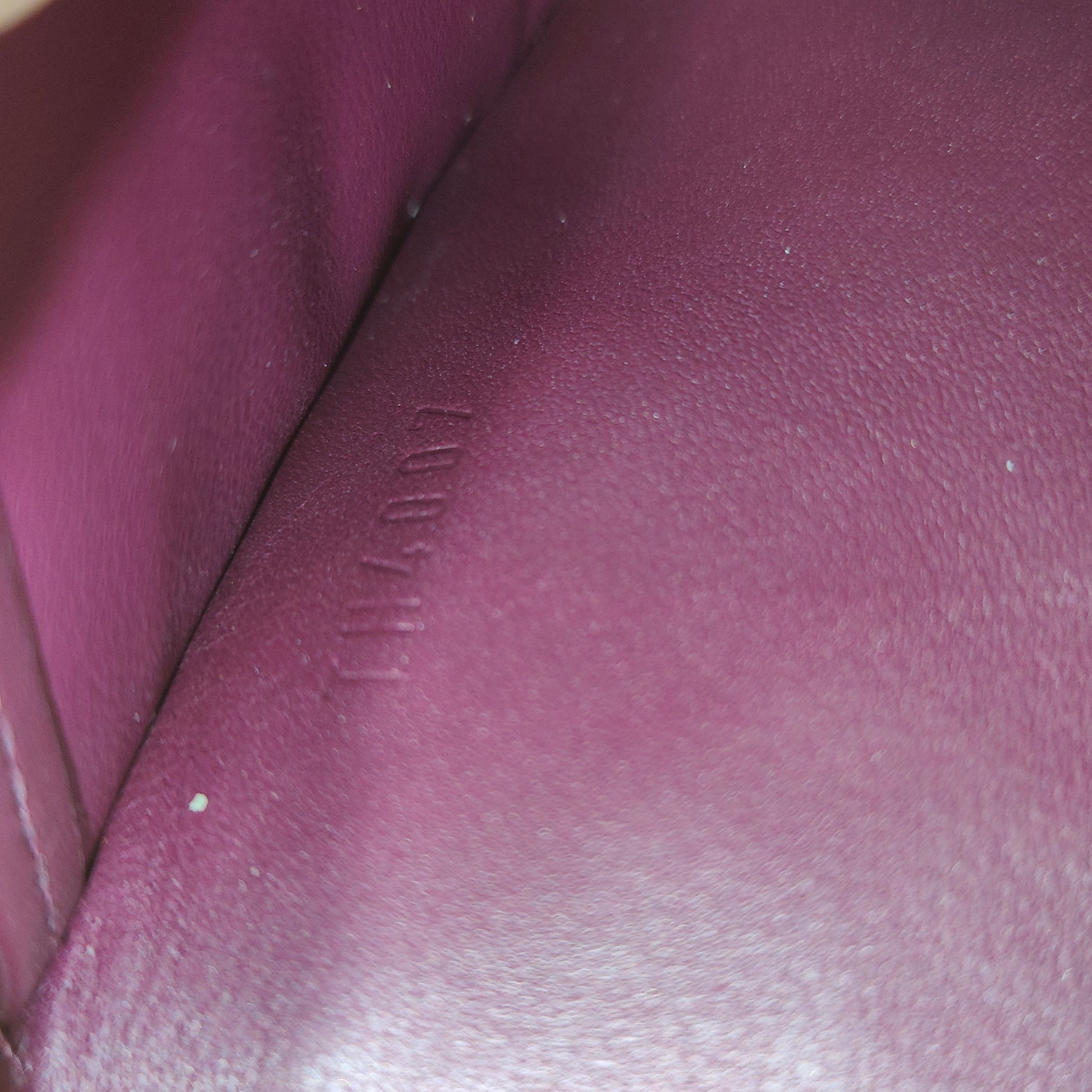 Sarah Wallet Monogram Vernis Compact