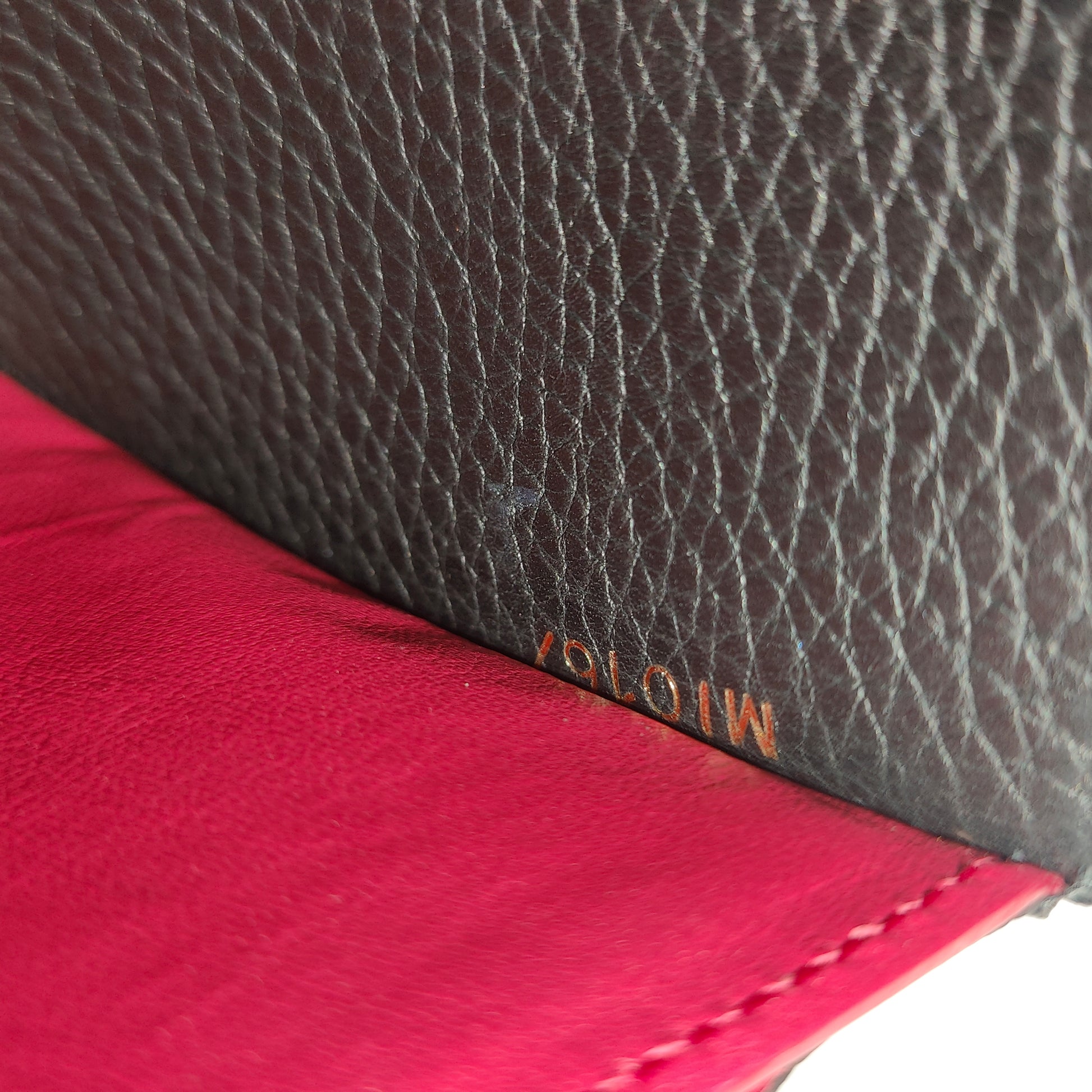 Cuir Noir Wallet