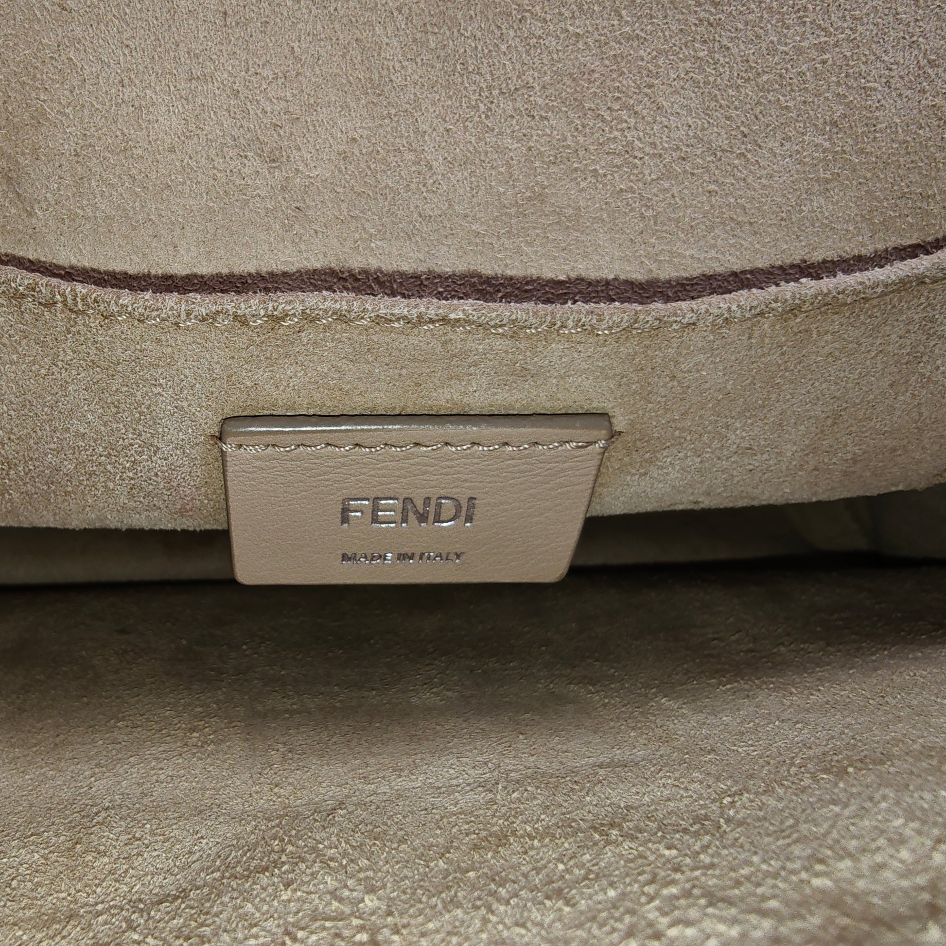 Kan I Bag Leather Medium