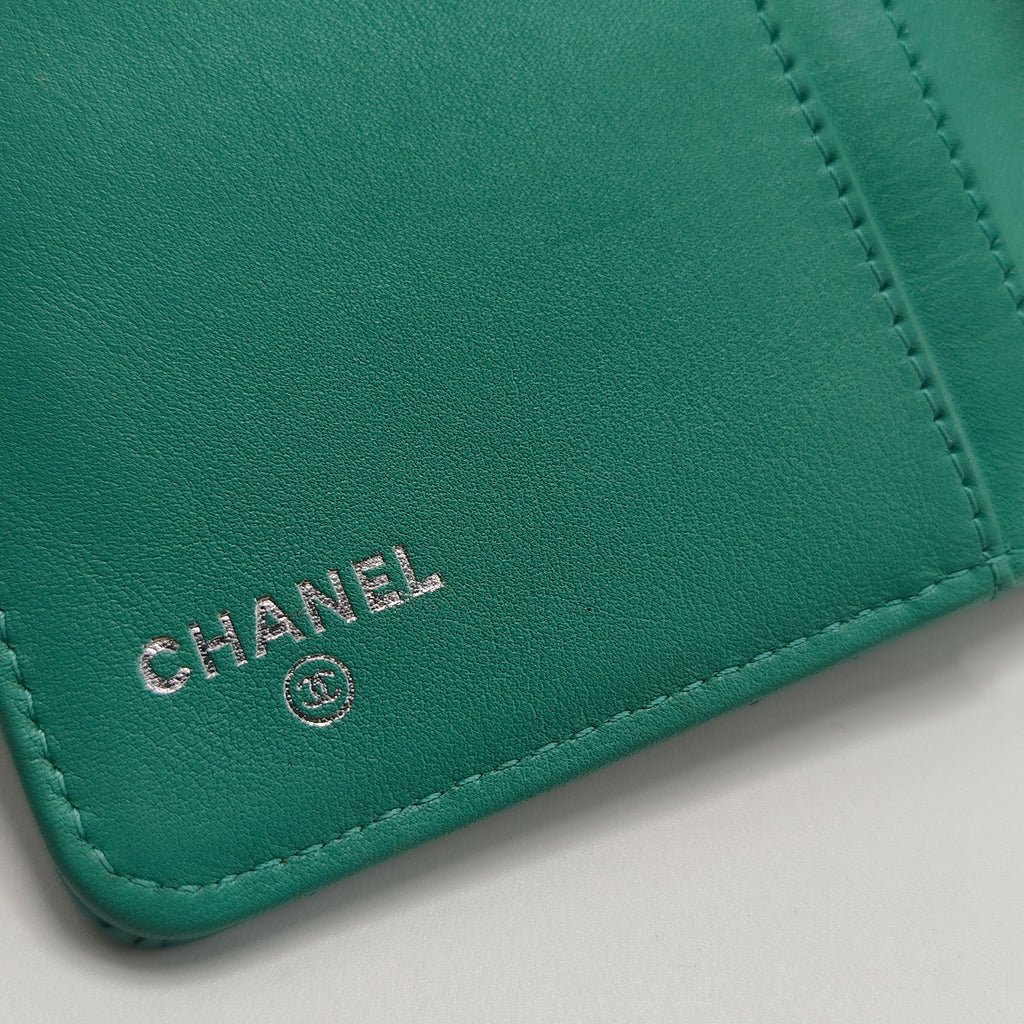 CC Brilliant Flap Wallet Quilted Patent Long