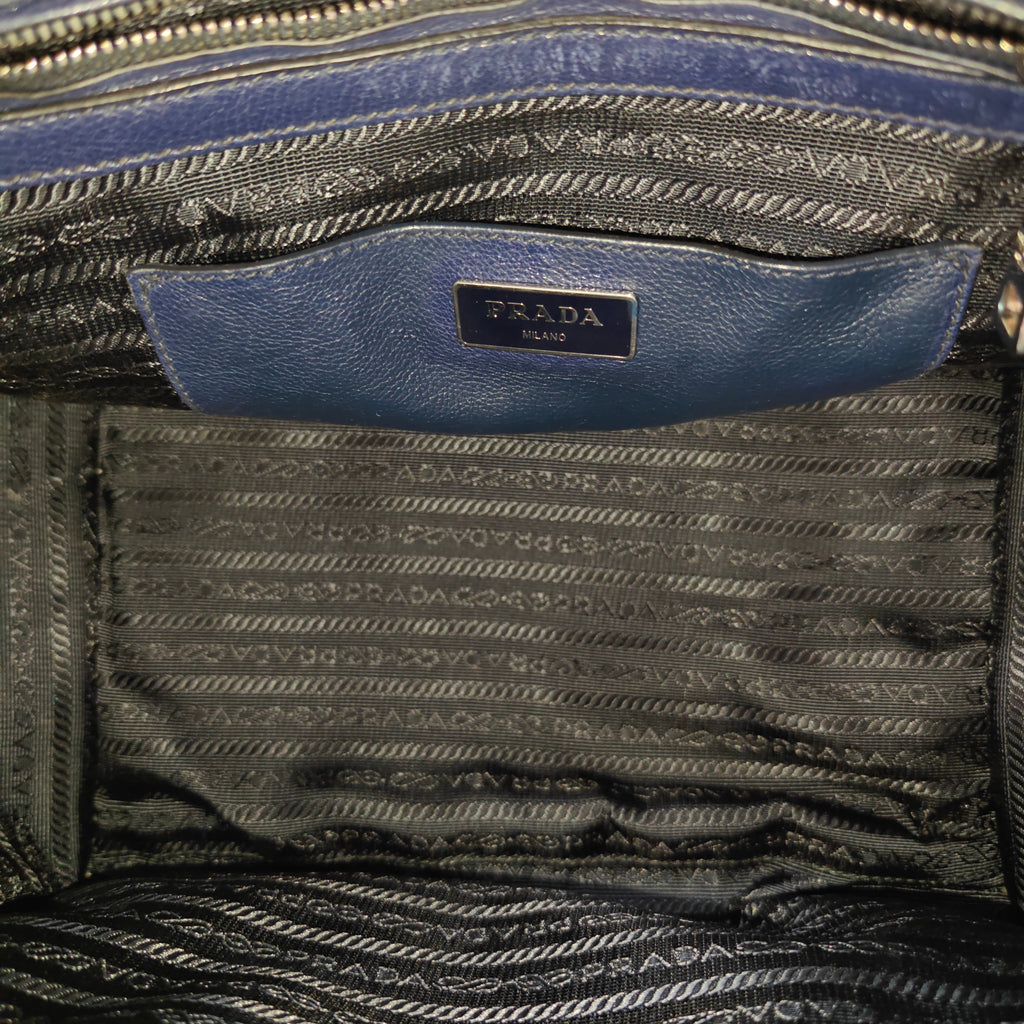 Twin Pocket Tote Glace Calf Medium