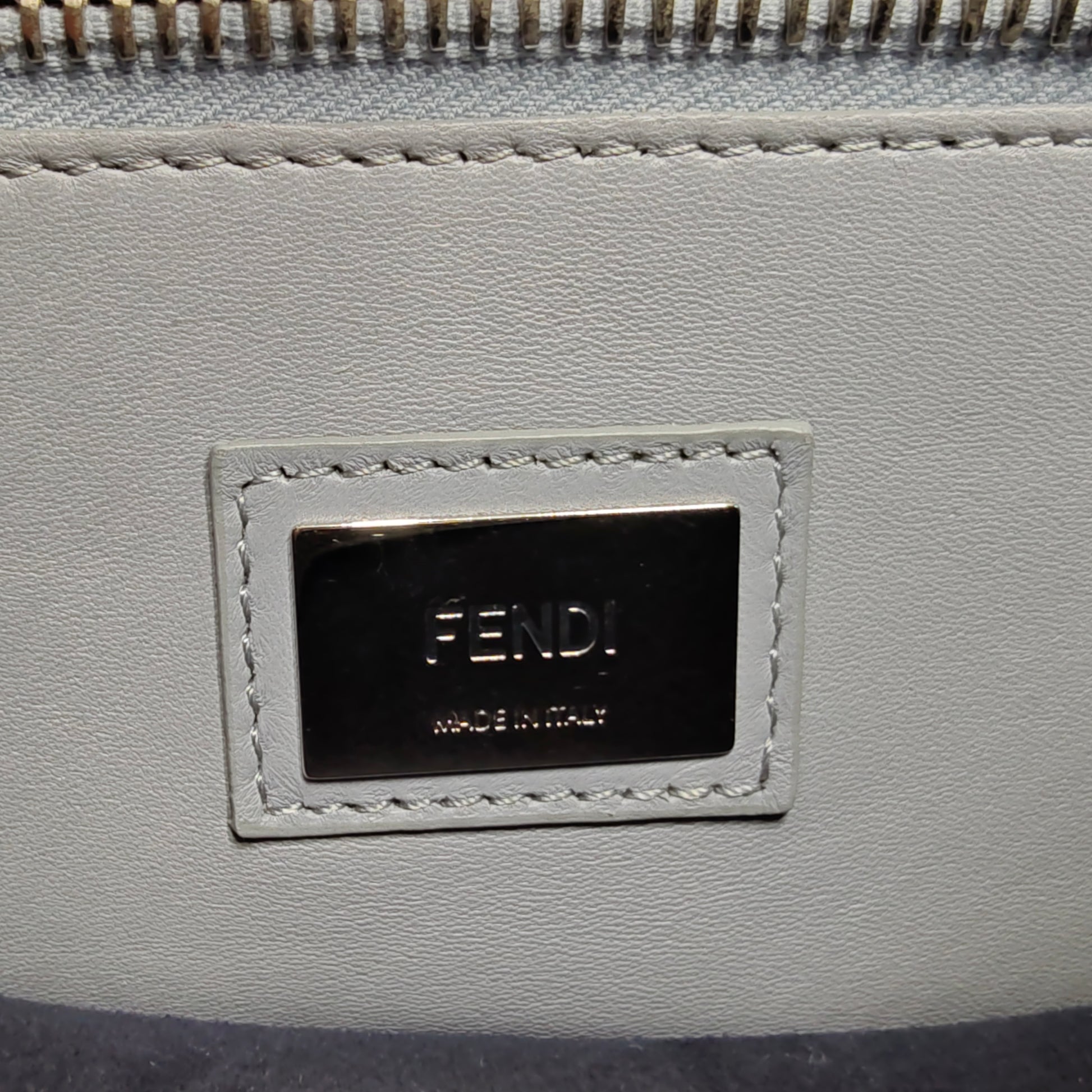 Peekaboo Bag Rigid Leather Regular