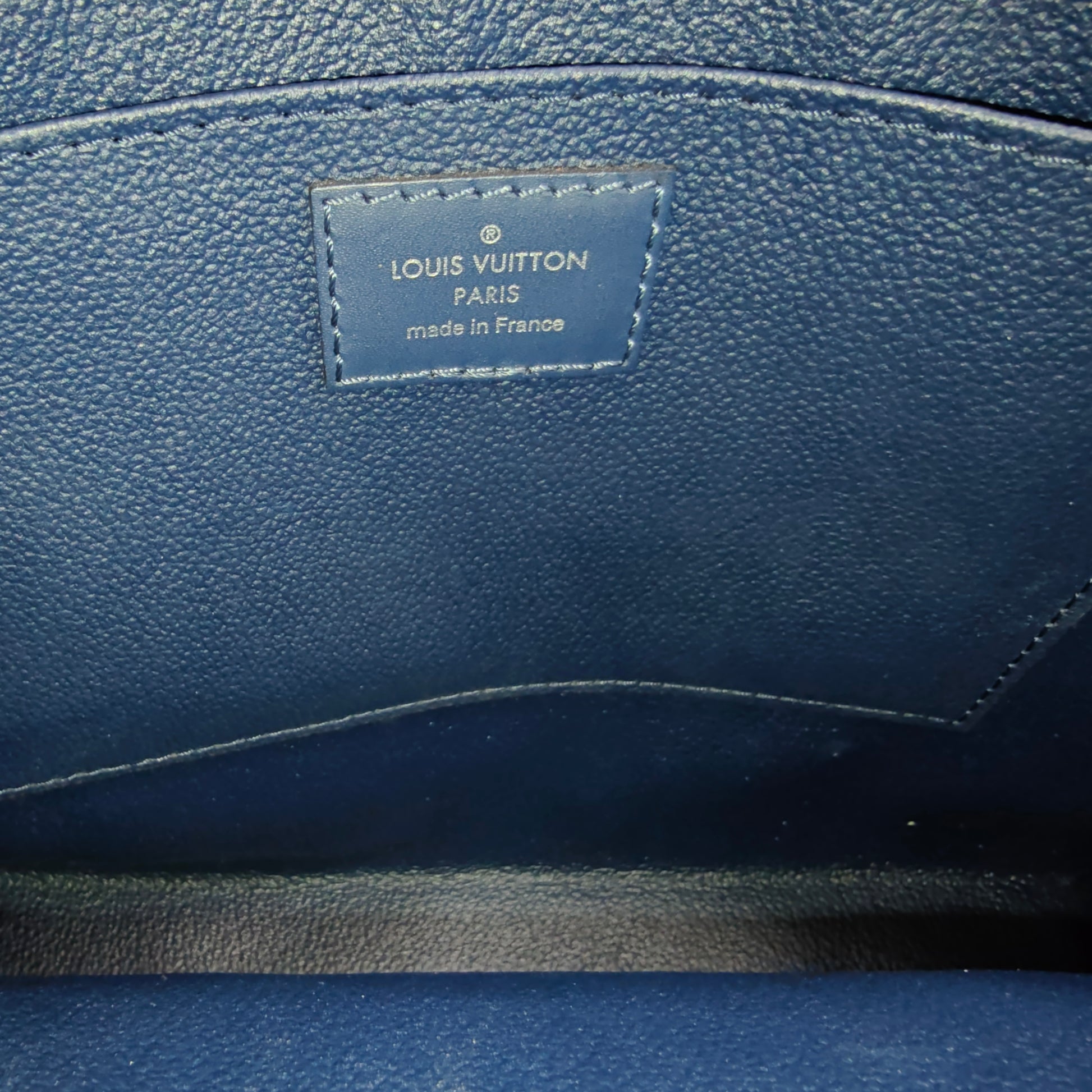Pochette Voyage Epi Leather MM