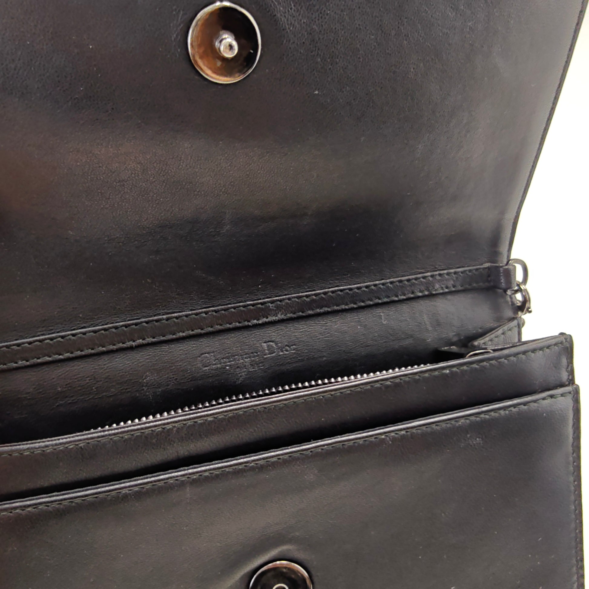 Smooth Lambskin Tribale Chain Wallet Black