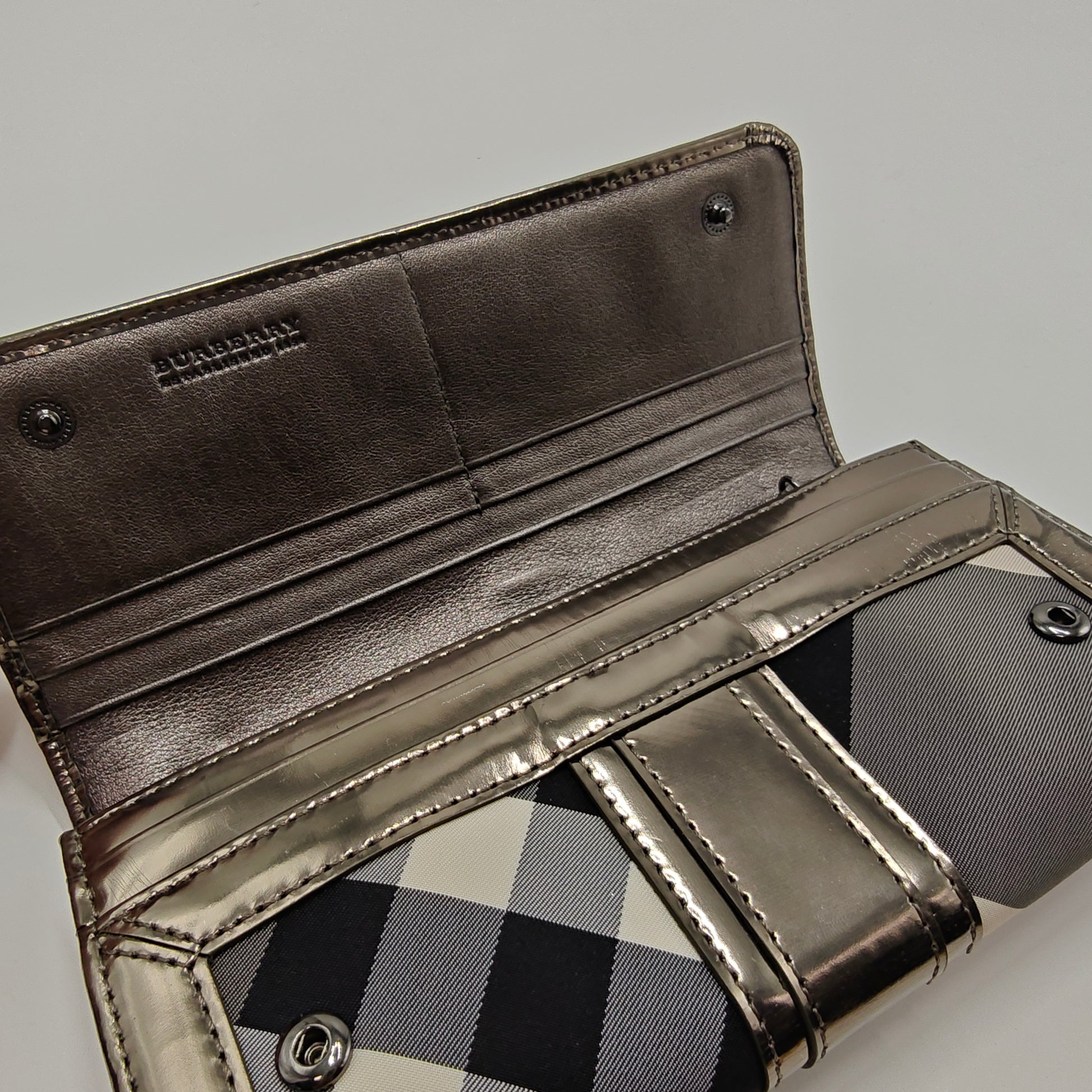 Nova Check Pattern Nylon Continental Wallet