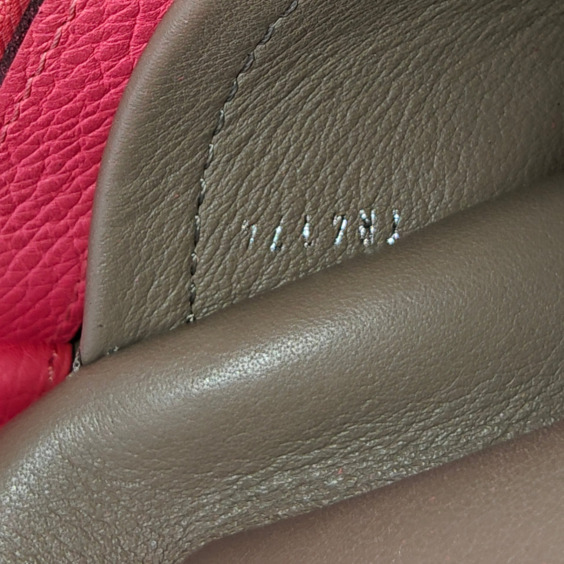 Python-Trimmed Taurillon Capucines MM