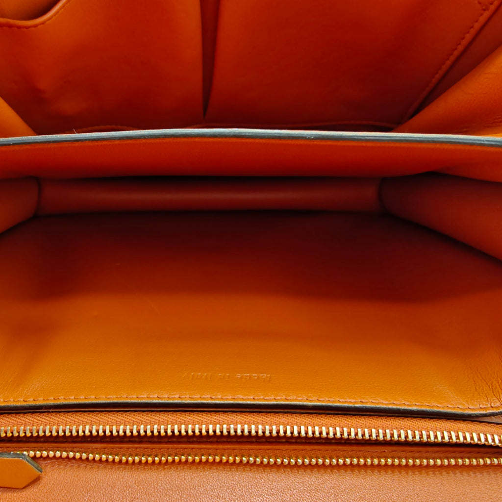 Classic Box Bag Smooth Leather Medium