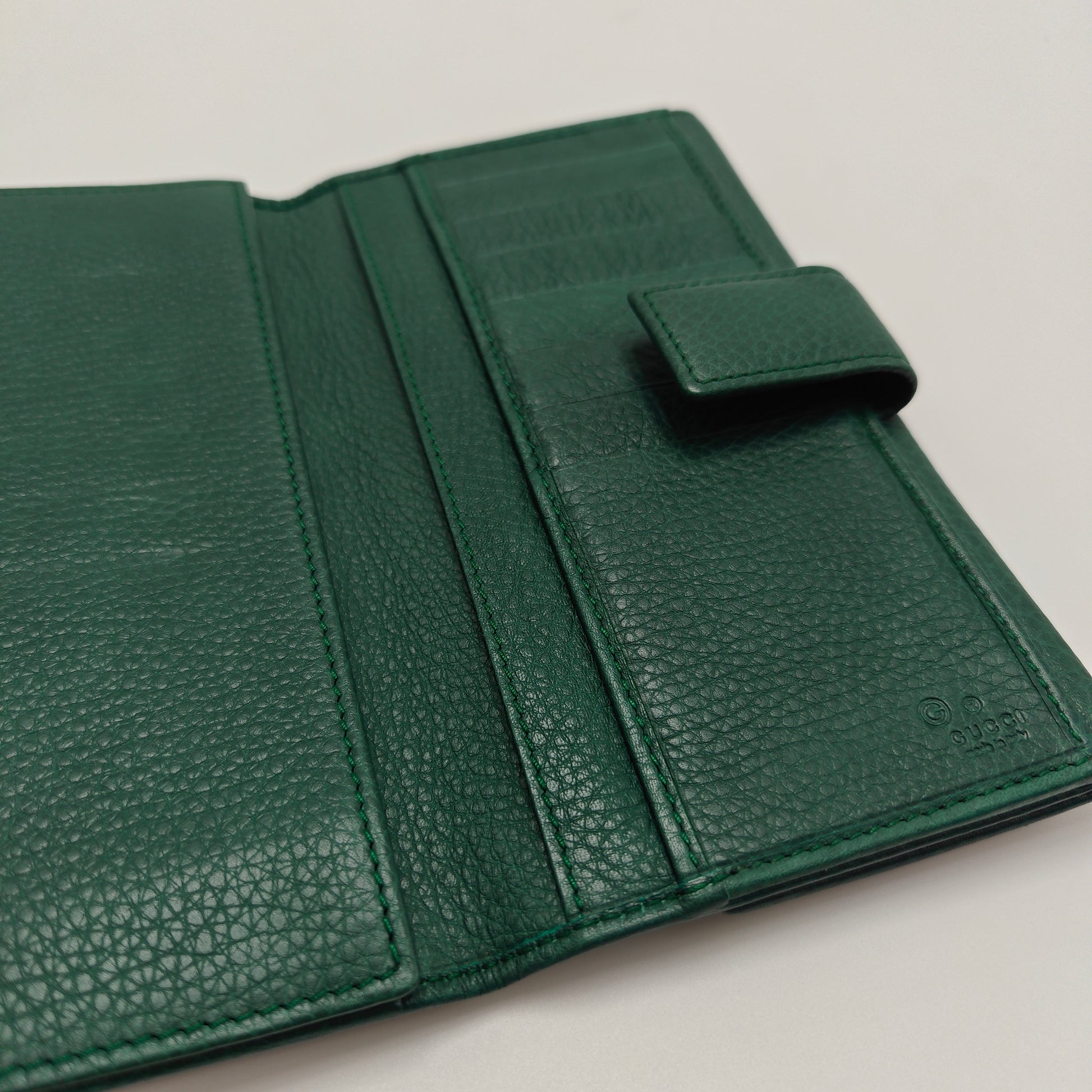 Interlocking G Logo Leather Continental Wallet