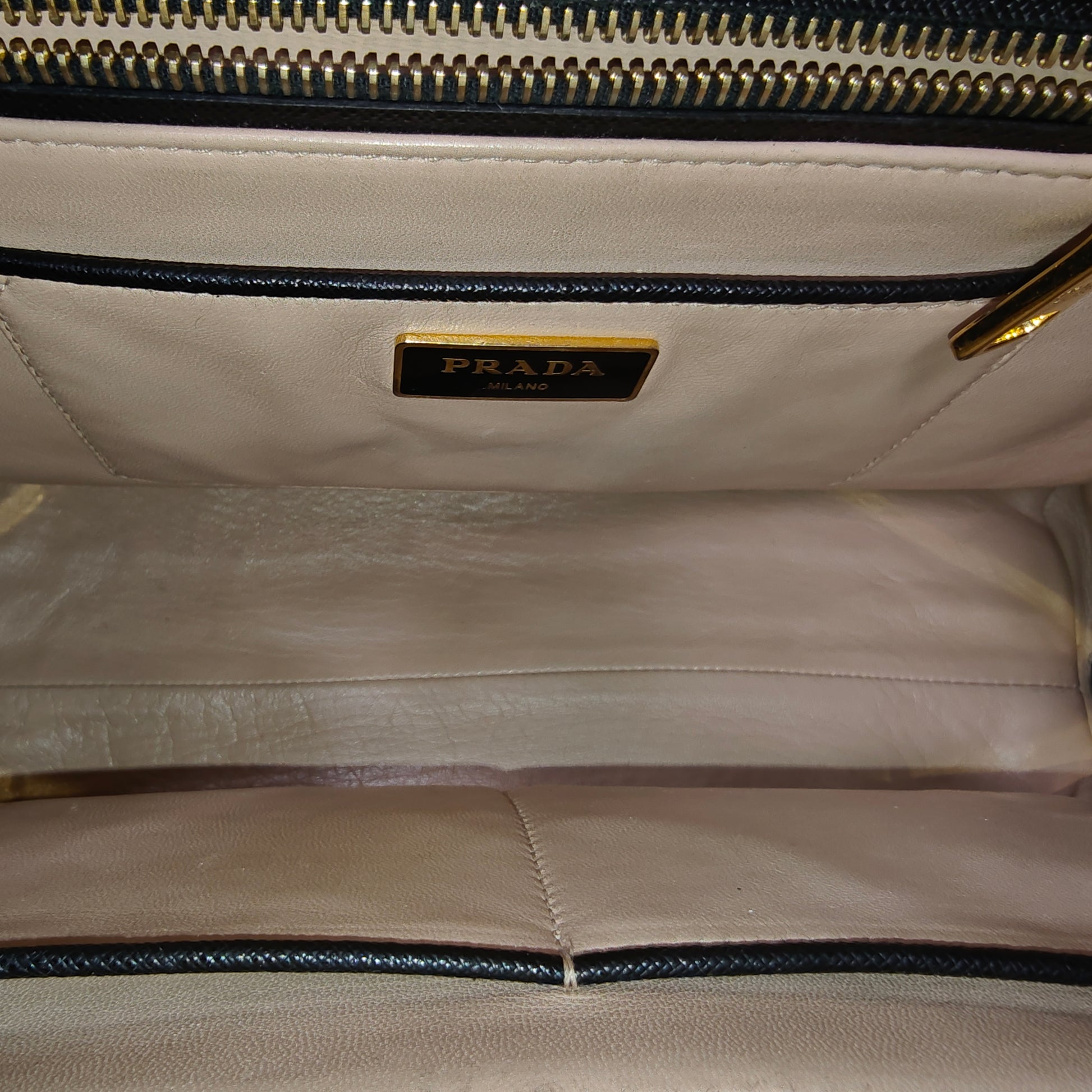 Promenade Bag Saffiano Leather Medium