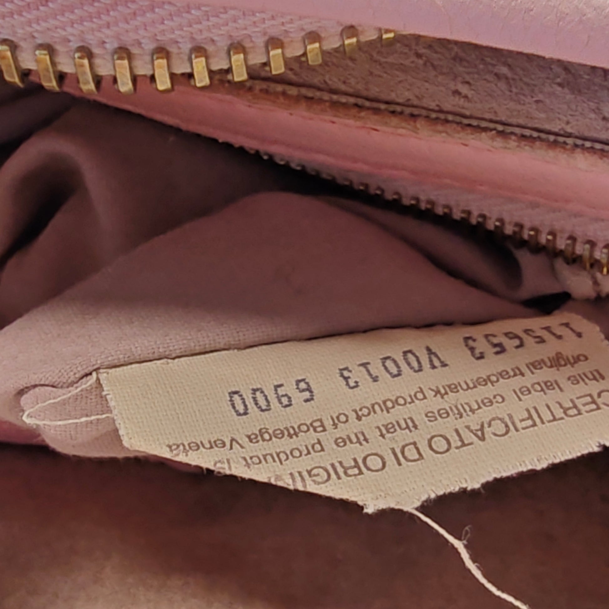 Veneta Hobo Intrecciato Nappa Medium