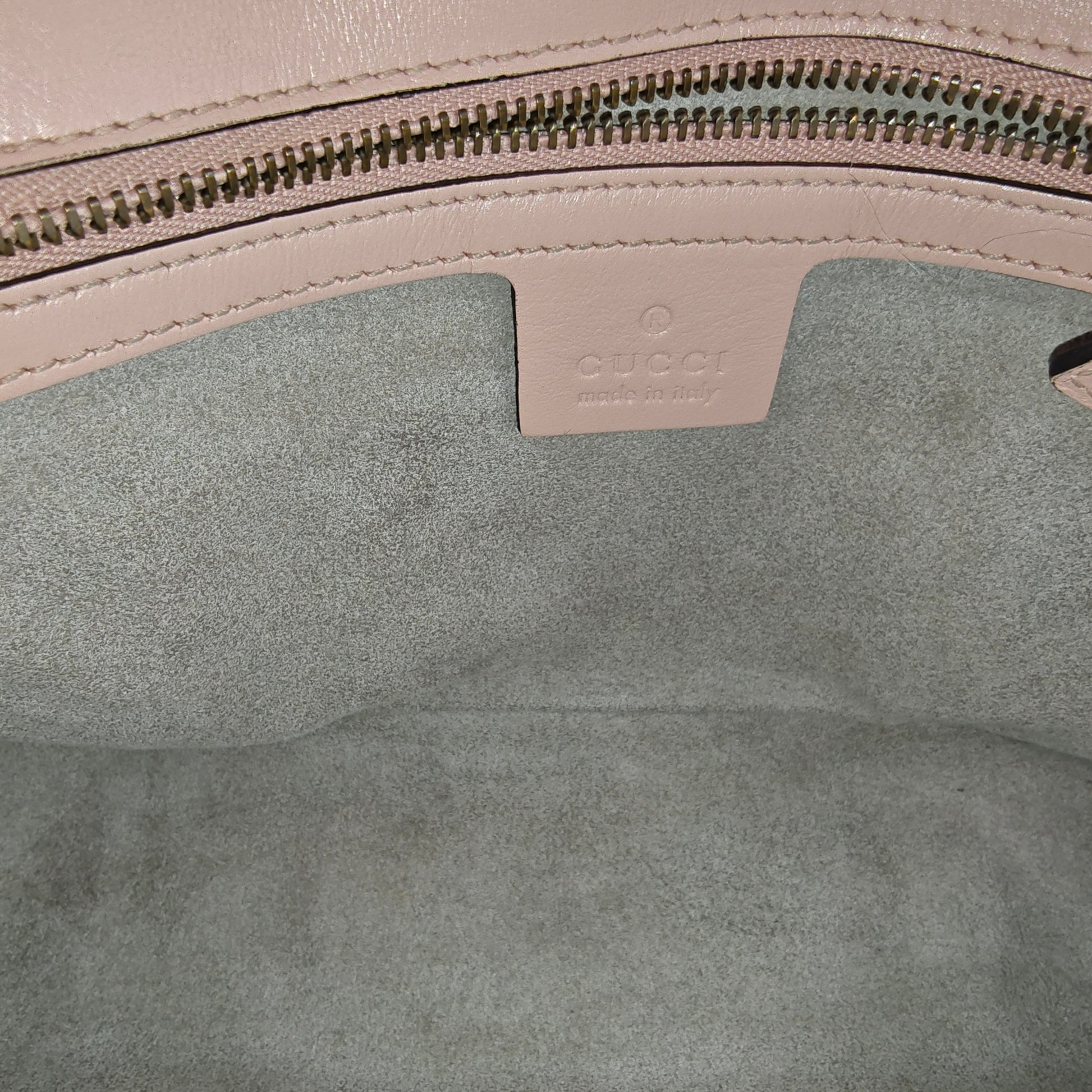GG Marmont Flap Bag Matelasse Leather Small