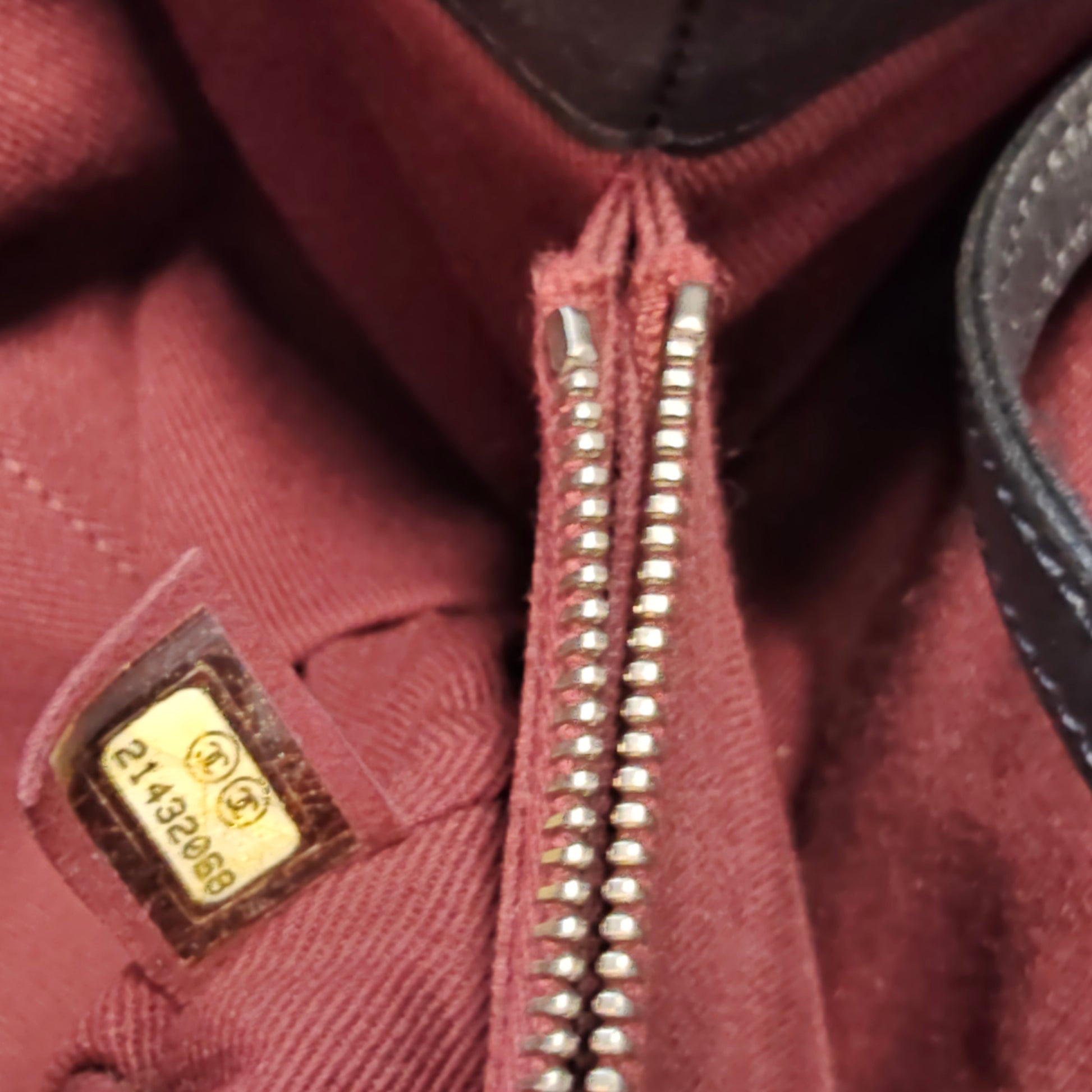 CC Charm Tote Chevron Patent Medium