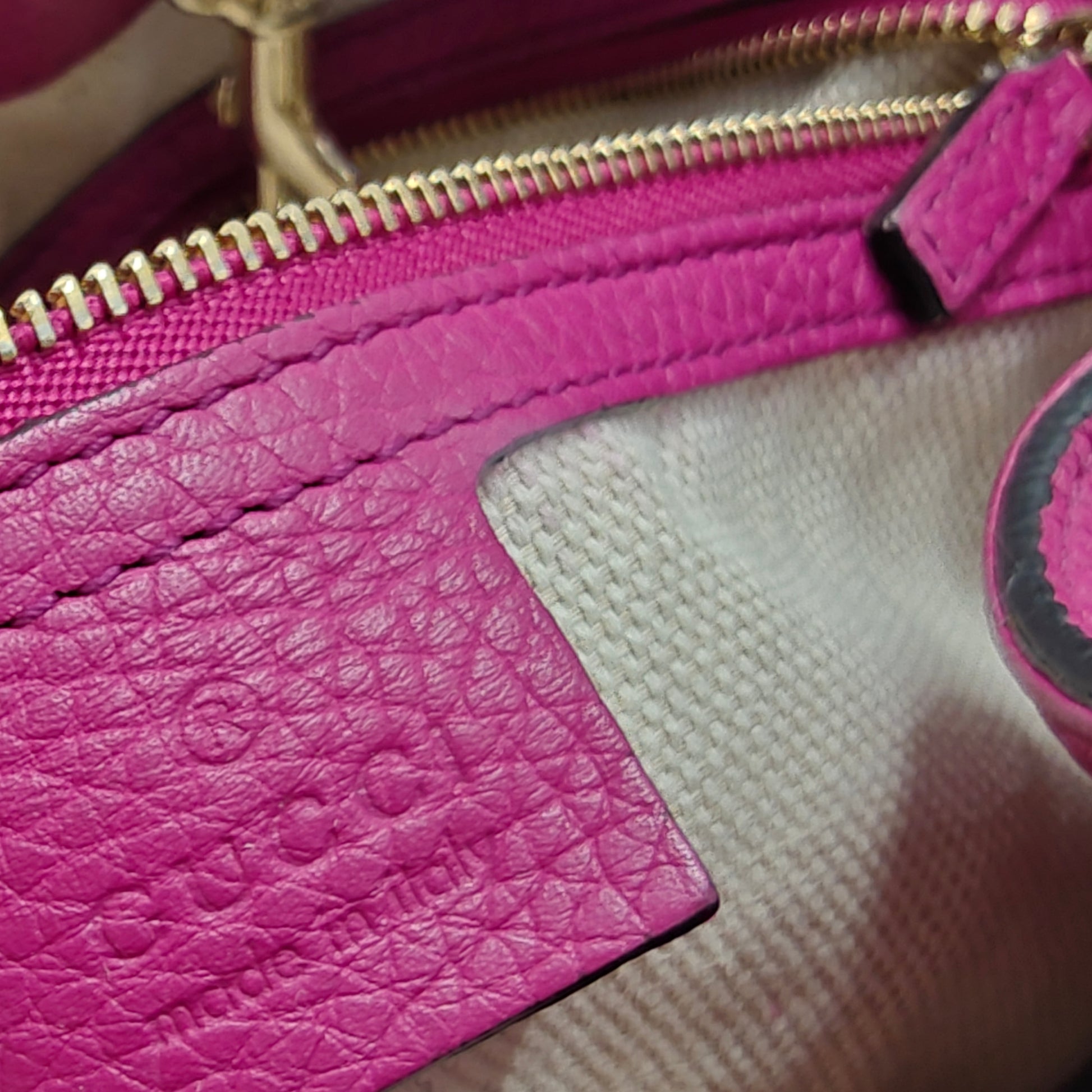 Soho Chain Strap Shoulder Bag Leather Medium twins