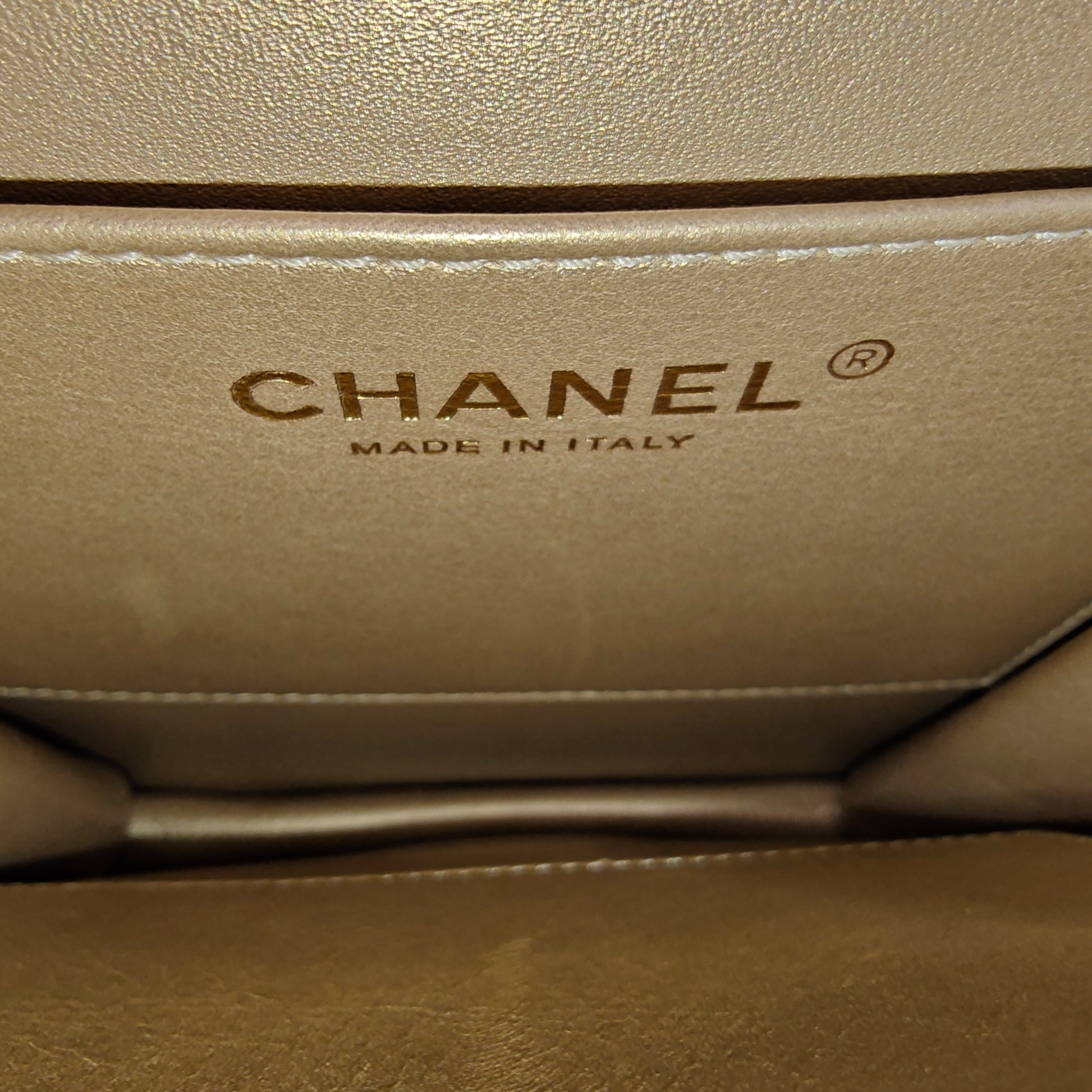 Chic Pearls Flap Bag Quilted Lambskin Mini