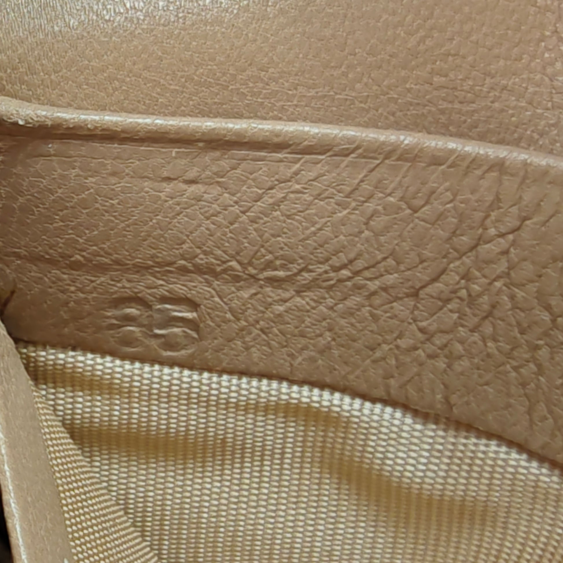 Saffiano wallet