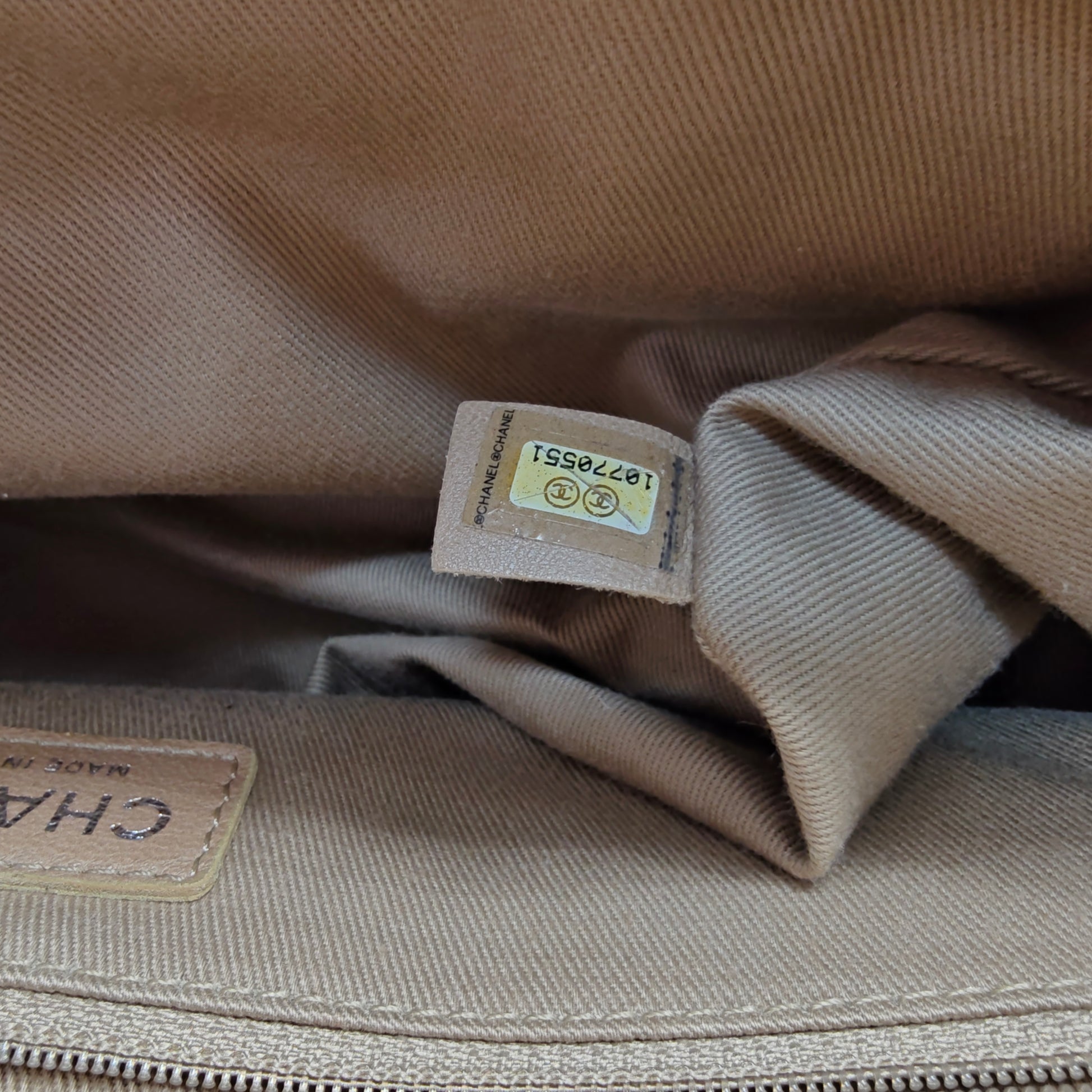 Quilted chain handle bag caramel leather large CC logo