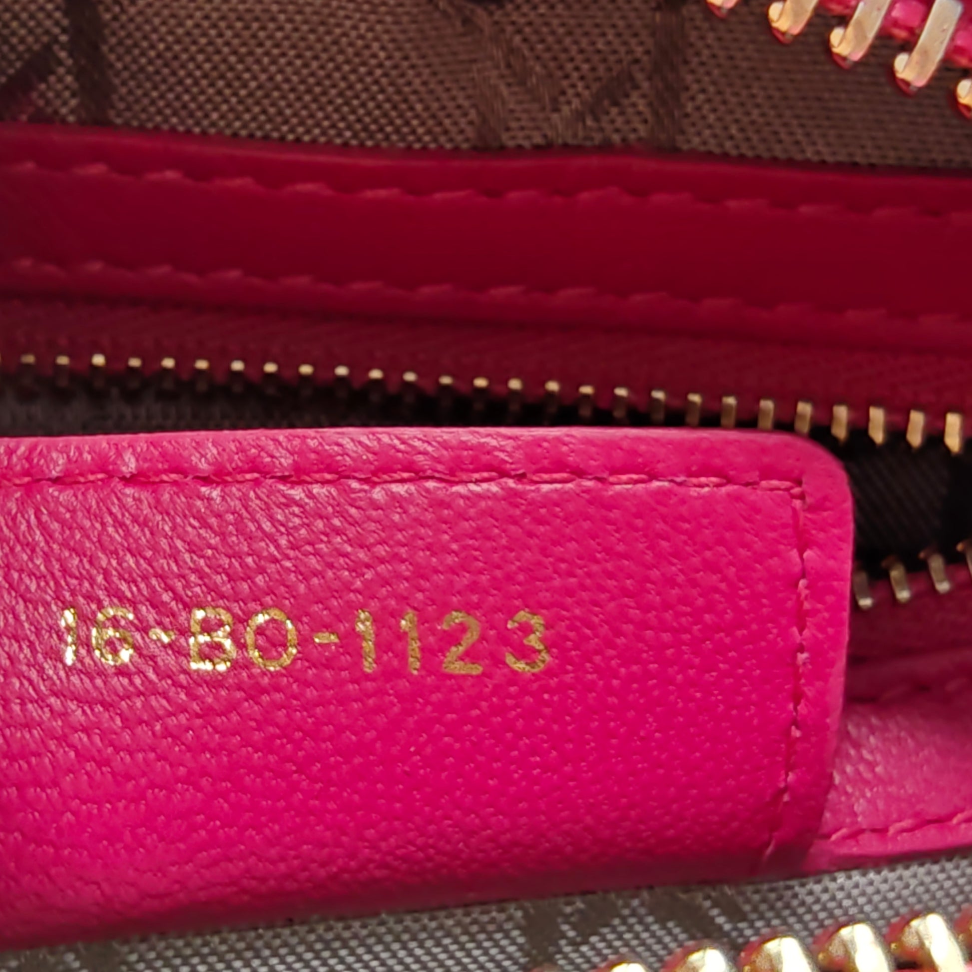 Lambskin Cannage Medium Lady Dior Fuchsia