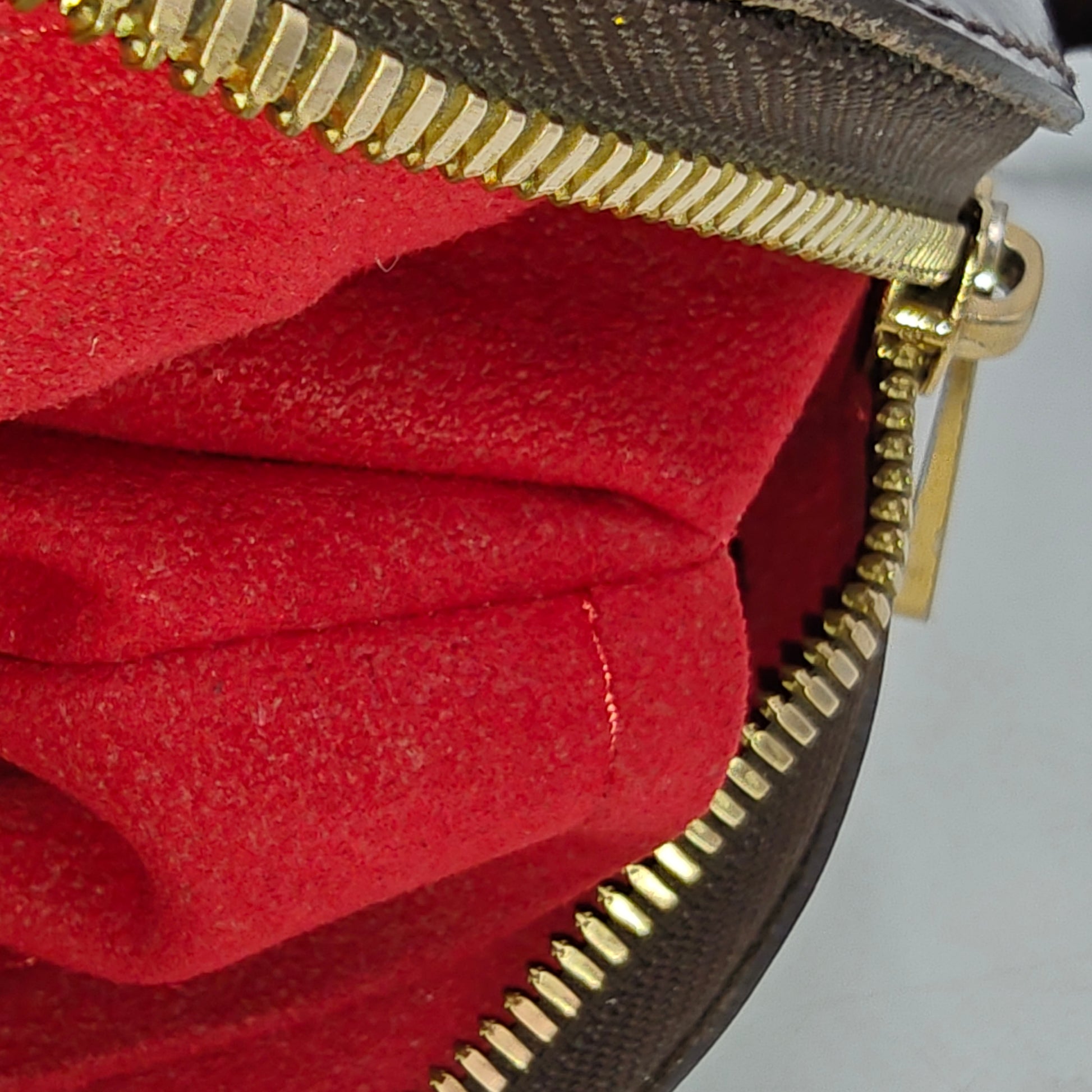 Trevi Handbag Damier PM