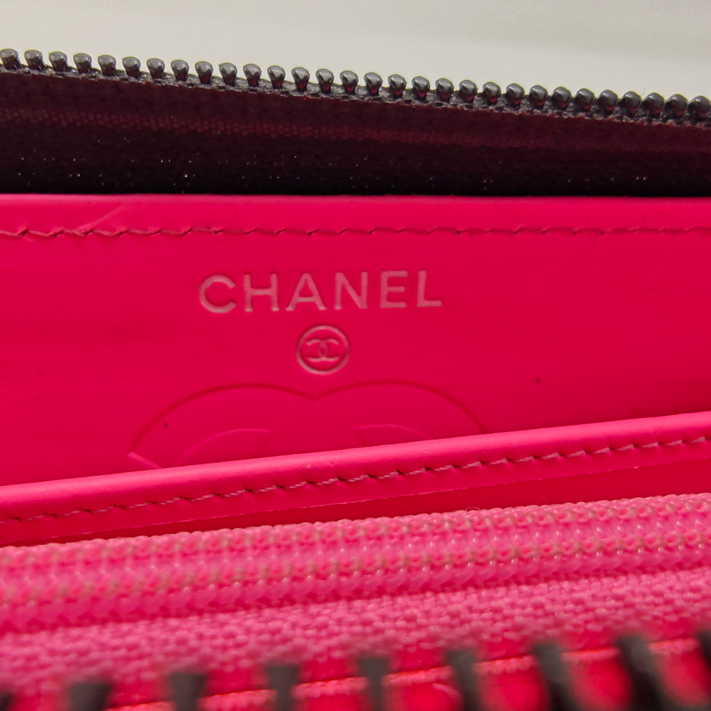 Interlocking CC Logo Continental Wallet