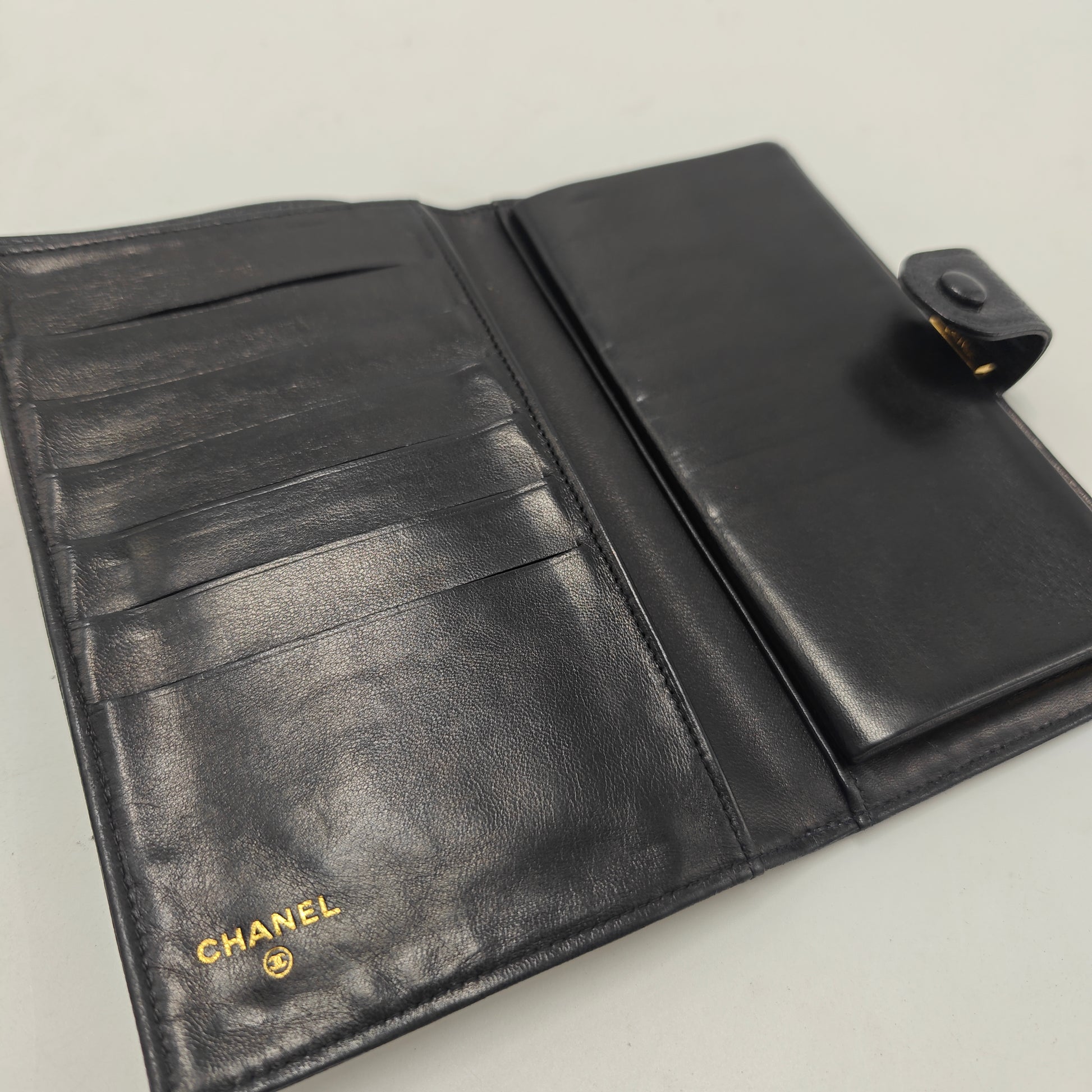 Long Wallet Caviar Skin Black CC Auth