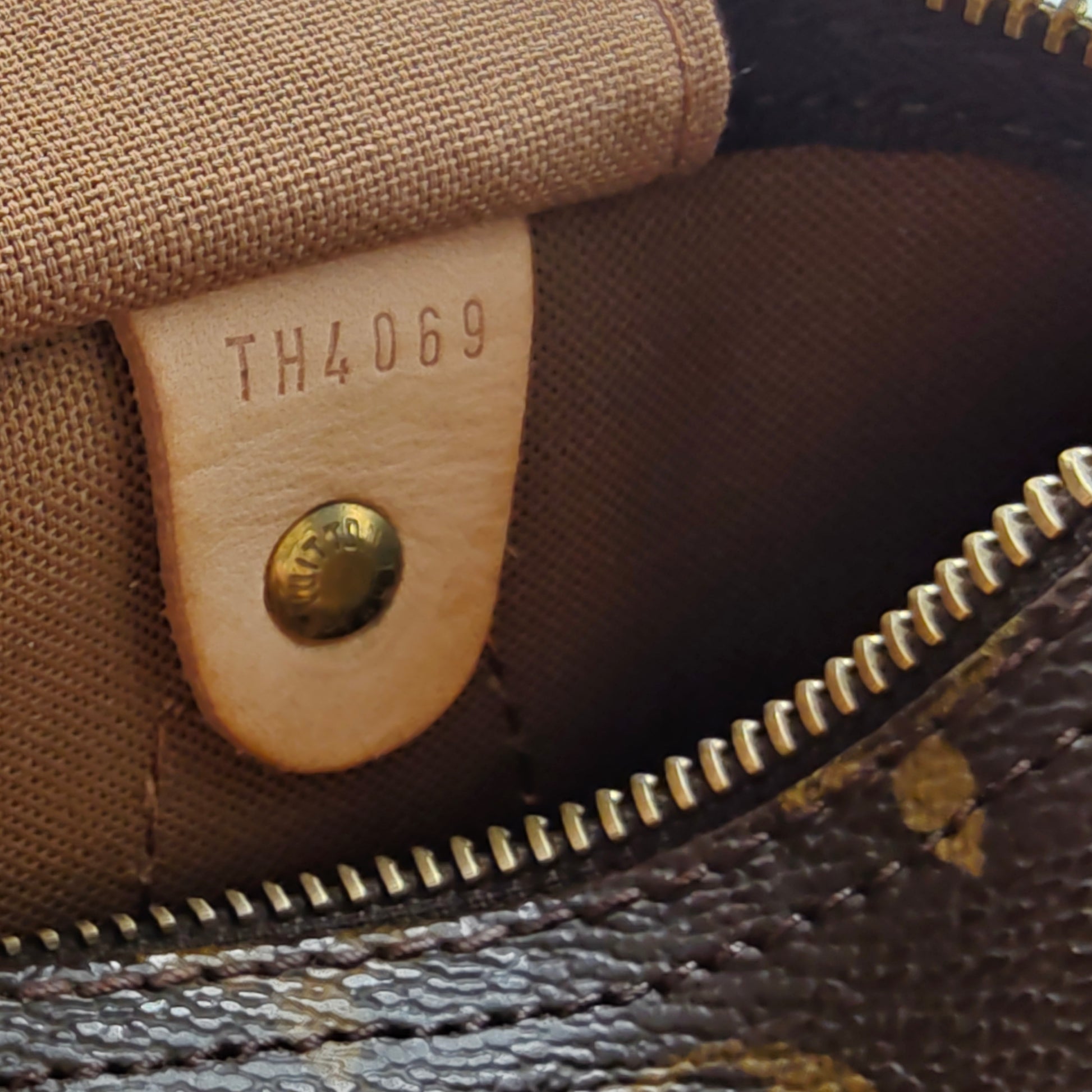 Speedy Handbag Monogram Canvas 30