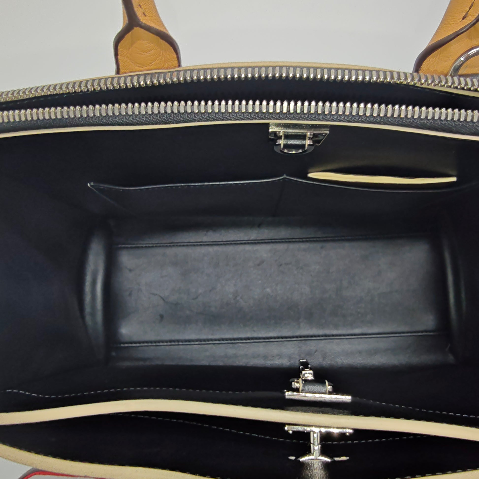 City Steamer MM Bag with Stickers