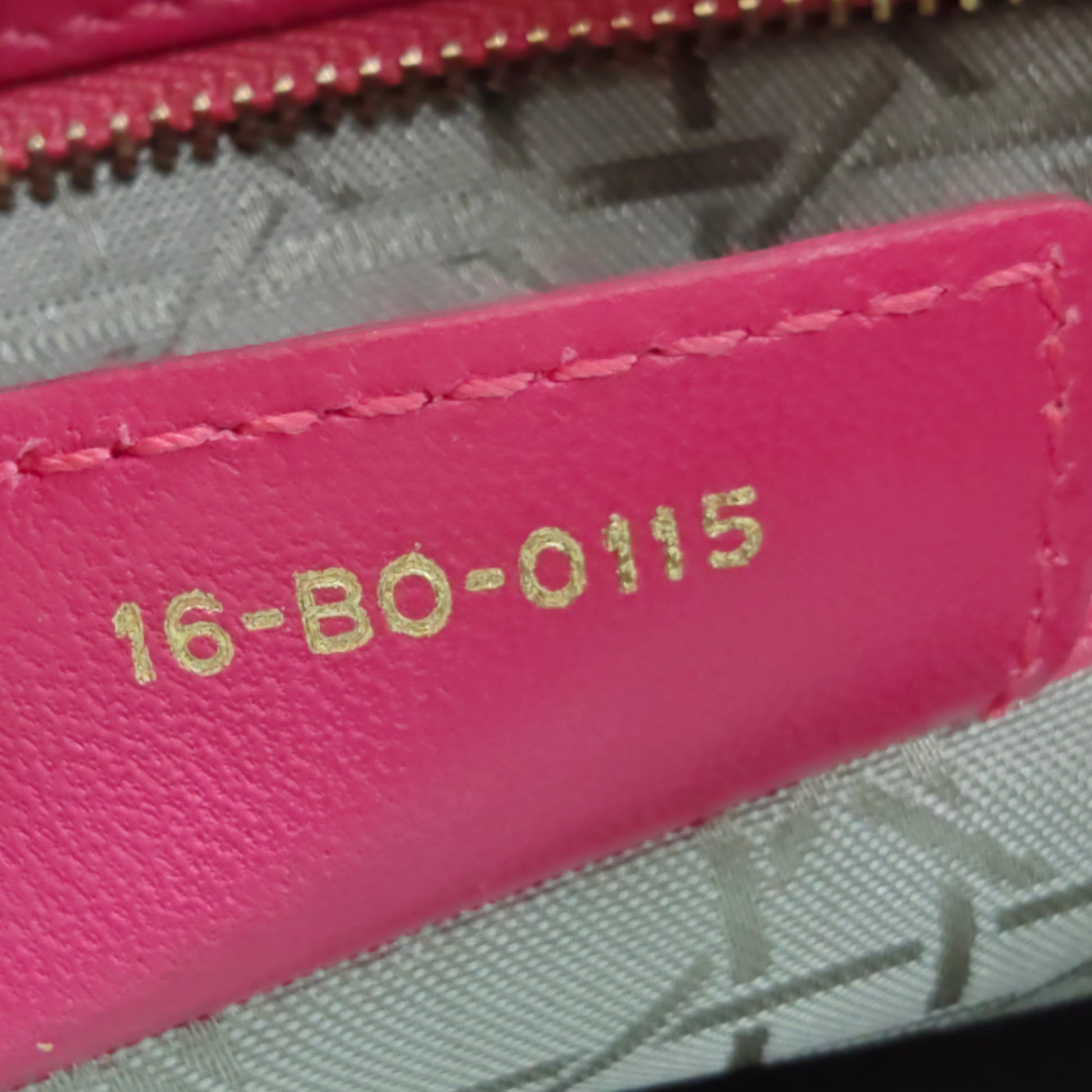 Lambskin Cannage Medium Lady Dior Fuchsia